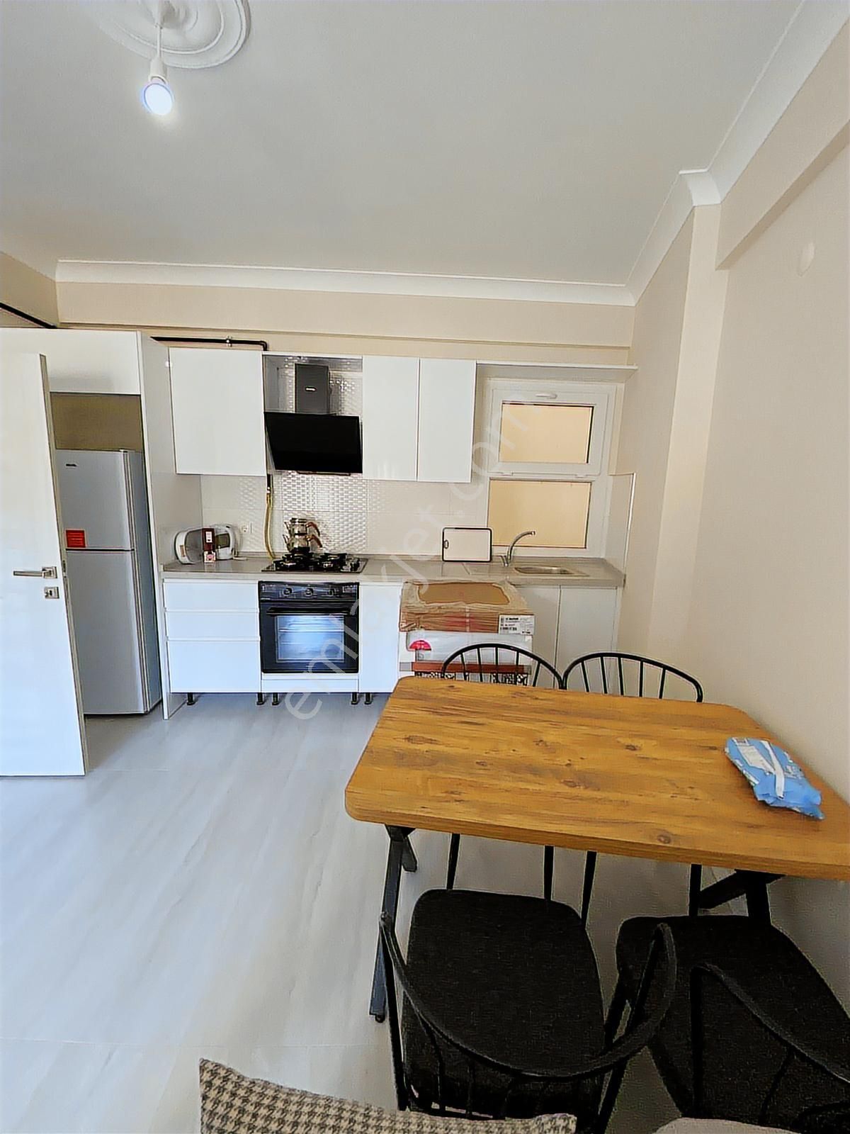 Bergama Zafer Mahallesinde Kiralık 1+1 Kiralık Full Eşyalı Daire - Görsel 15