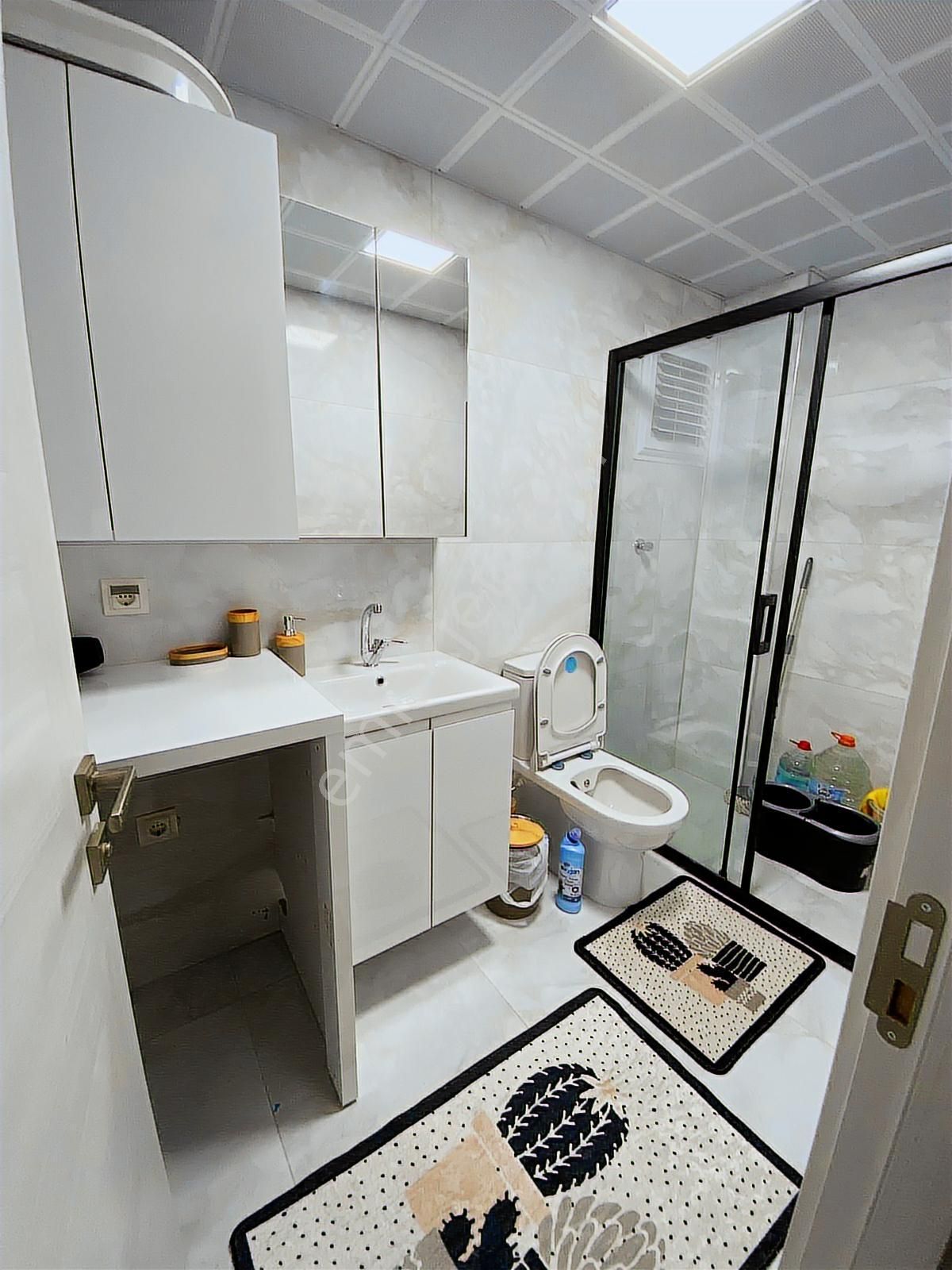 Bergama Zafer Mahallesinde Kiralık 1+1 Kiralık Full Eşyalı Daire - Görsel 4