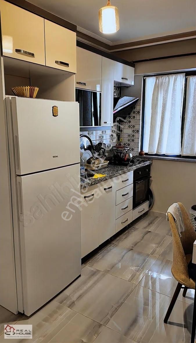 Avcılar Merkezde Metrobüse 2 Dk. Yatırıma Uygun 1+1 Satılık - Görsel 2