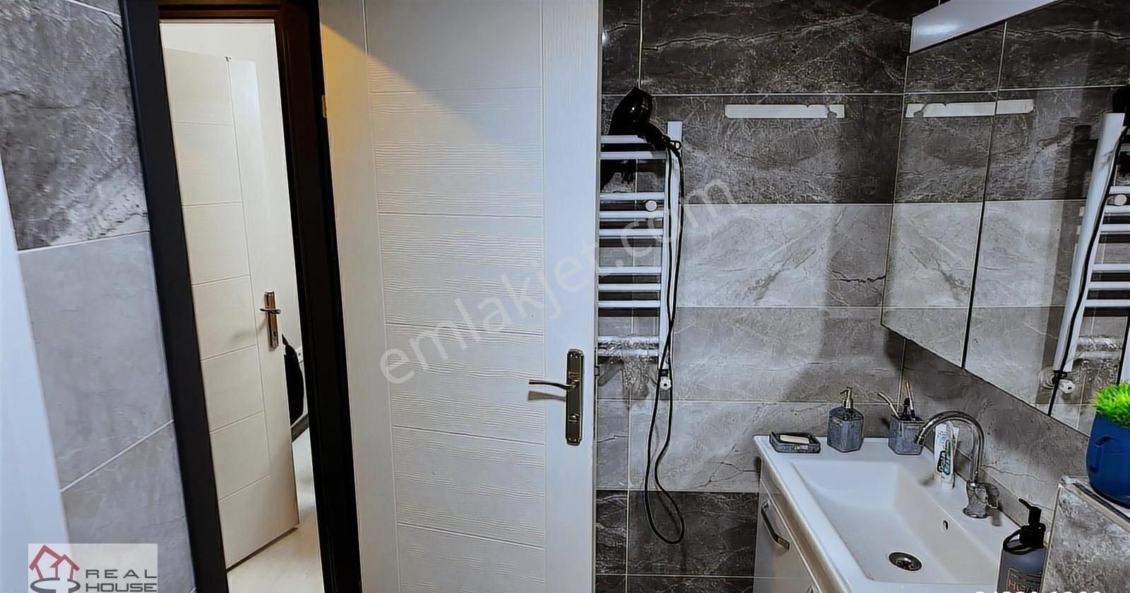 Avcılar Merkezde Metrobüse 2 Dk. Yatırıma Uygun 1+1 Satılık - Görsel 15