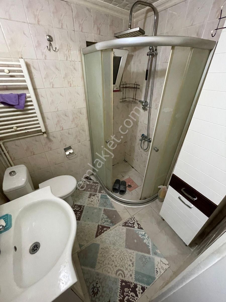 Eşyalı 3+1 Yapılı Giriş Kat Metroya Çok Yakın Kiralık Daire - Görsel 7