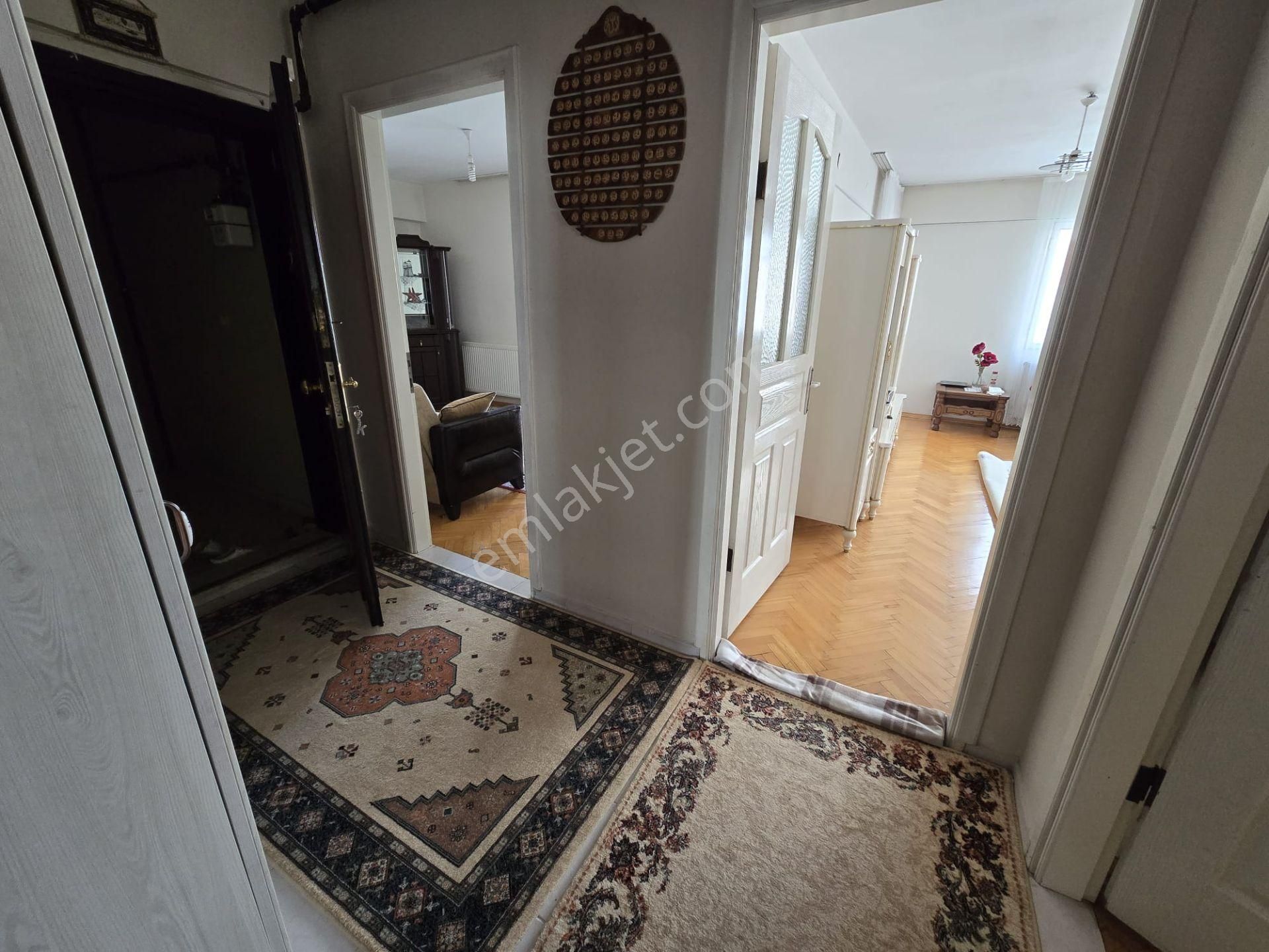 Balçovada Metro Yakını D.gazlı Arakat 143 M.kare Satılık 3+1 Daire - Görsel 4