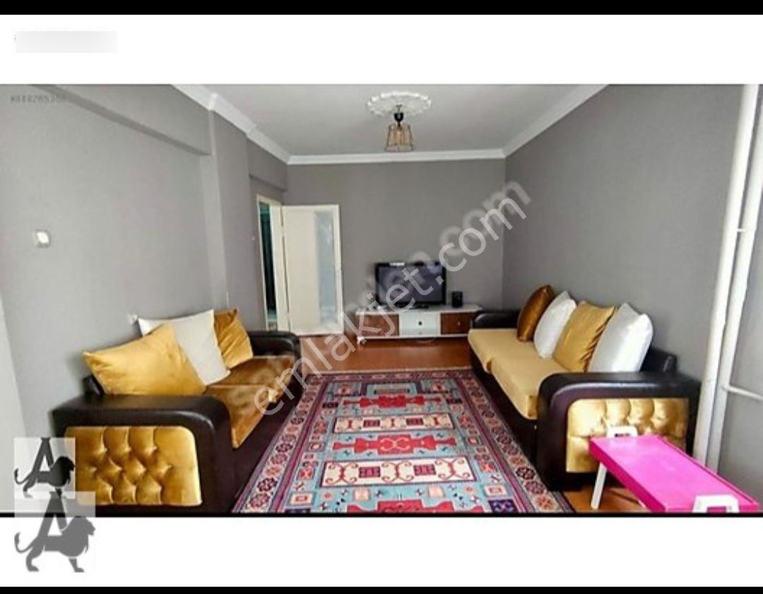 3+1 Eşyalı Asansörlü Ara Kat Metronun Yanında Bağımsız Salon