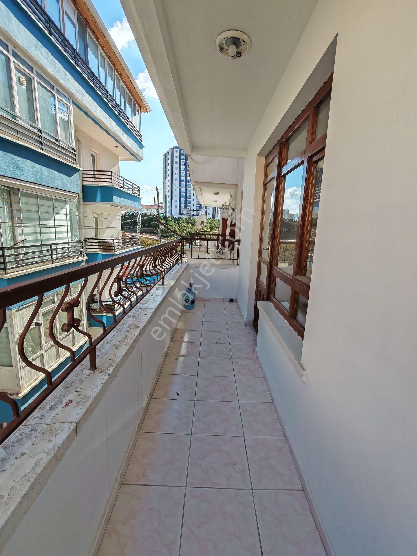 Kuşcağızda Cadde Üzerinde 3+1 Daire - Görsel 14