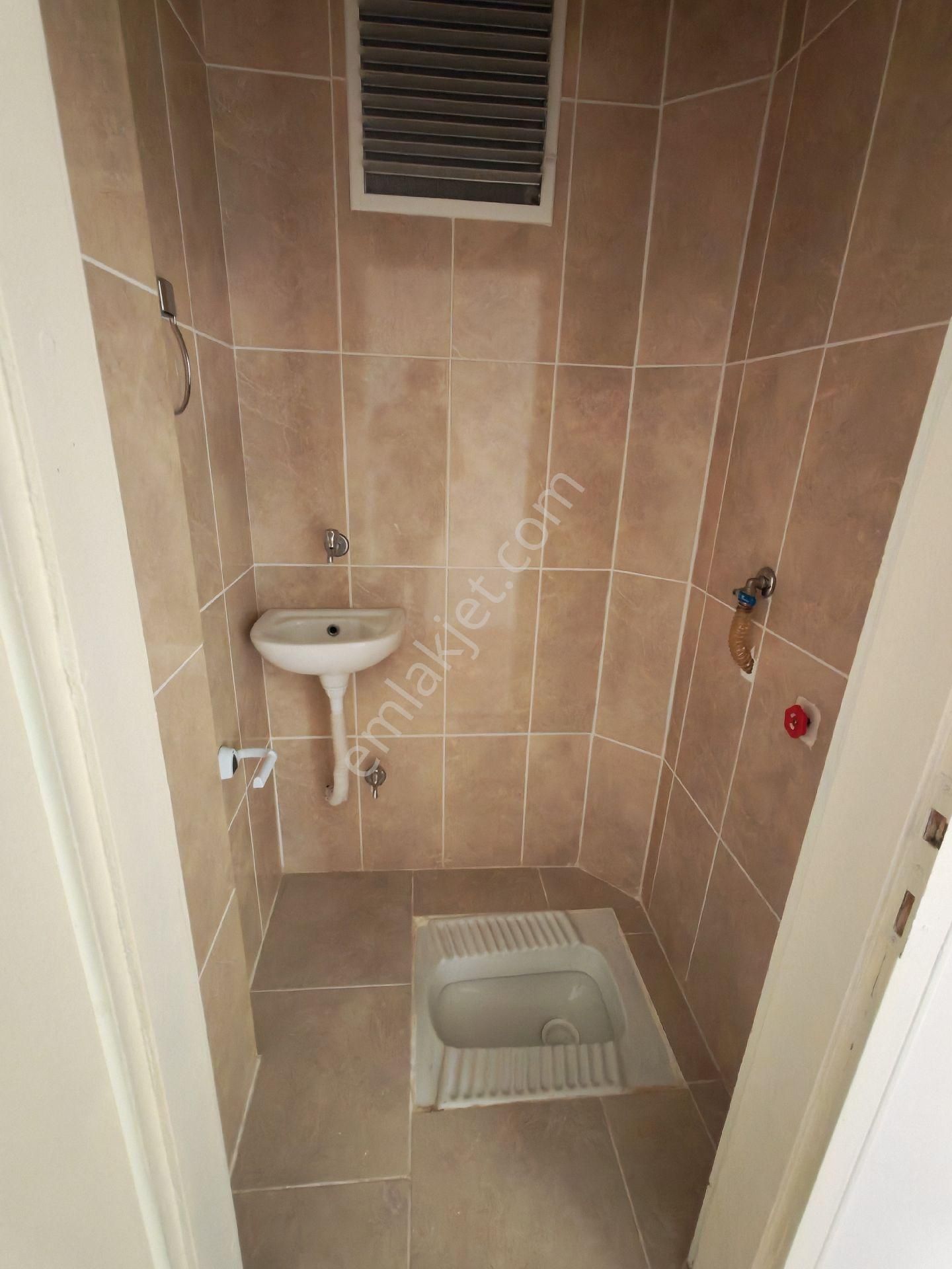 Kuşcağızda Cadde Üzerinde 3+1 Daire - Görsel 13