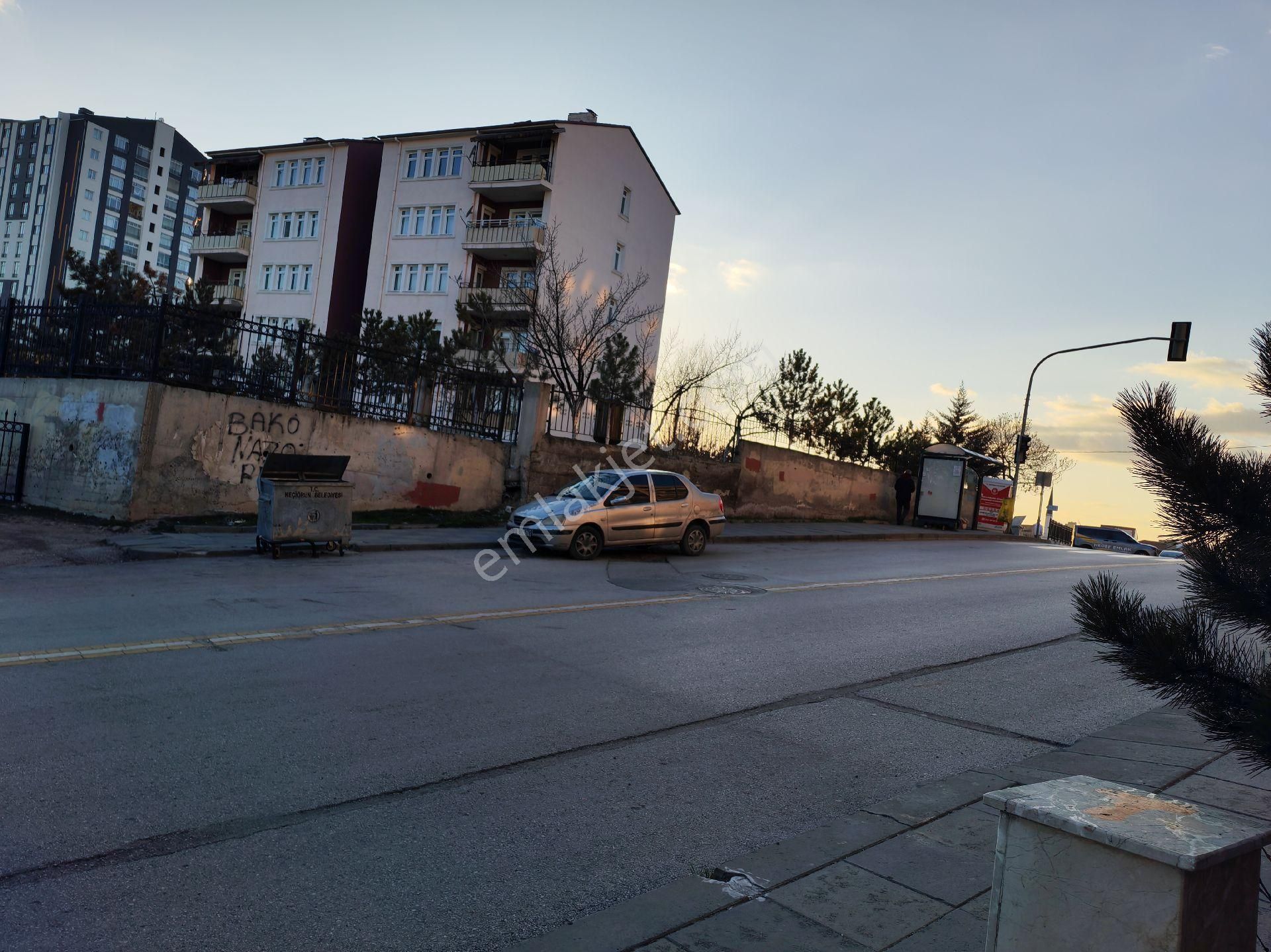 Kuşcağızda Cadde Üzerinde 3+1 Daire - Görsel 18