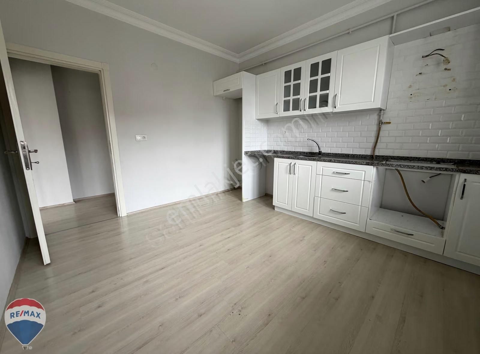 Remax Mavi'den Yazlıkta Kiralık Geniş 2+1 Daire - Görsel 16