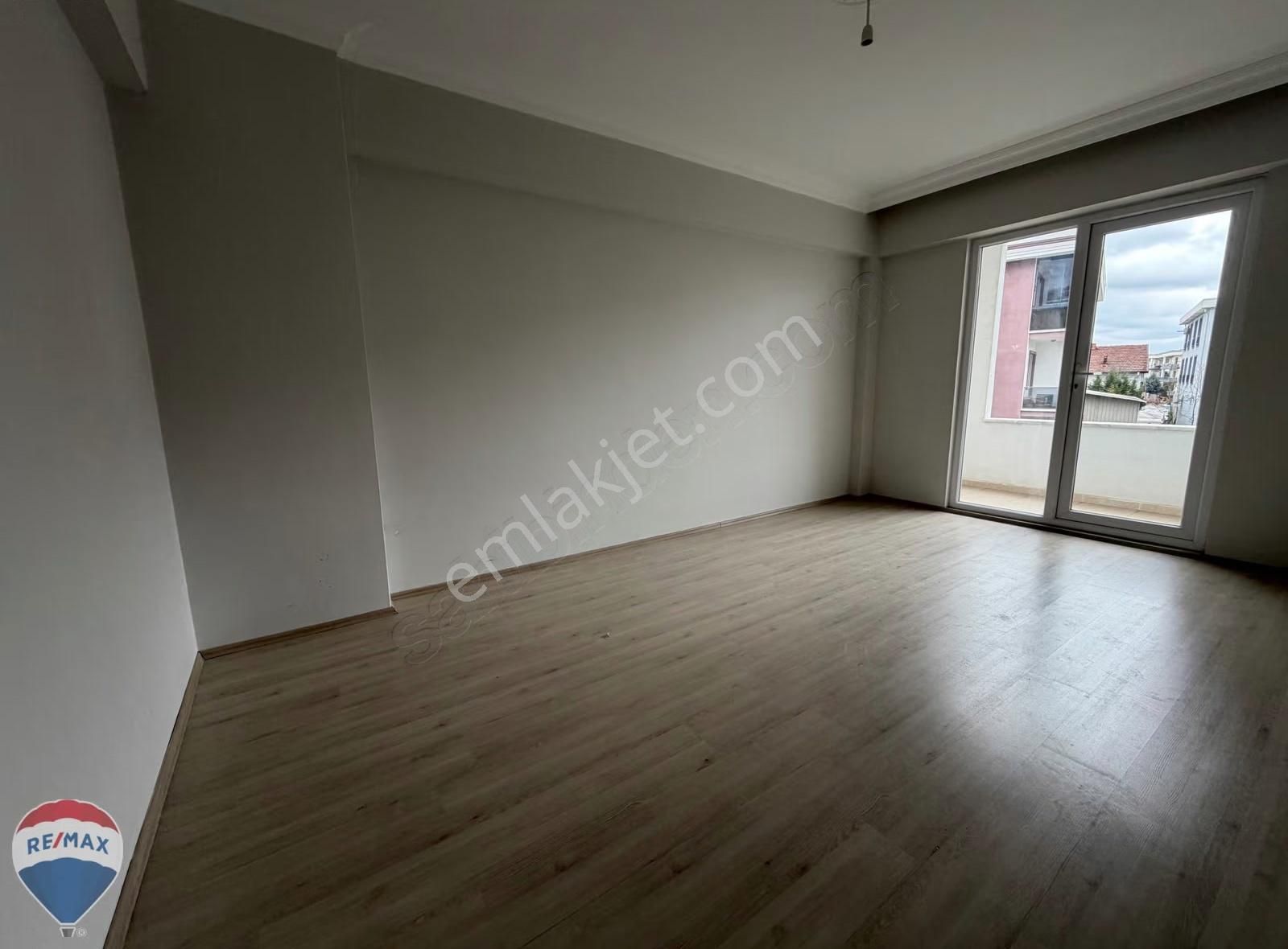 Remax Mavi'den Yazlıkta Kiralık Geniş 2+1 Daire - Görsel 7