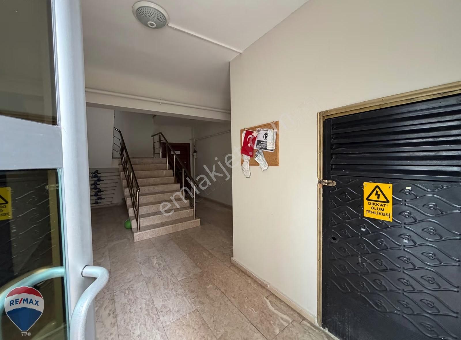 Remax Mavi'den Yazlıkta Kiralık Geniş 2+1 Daire - Görsel 13