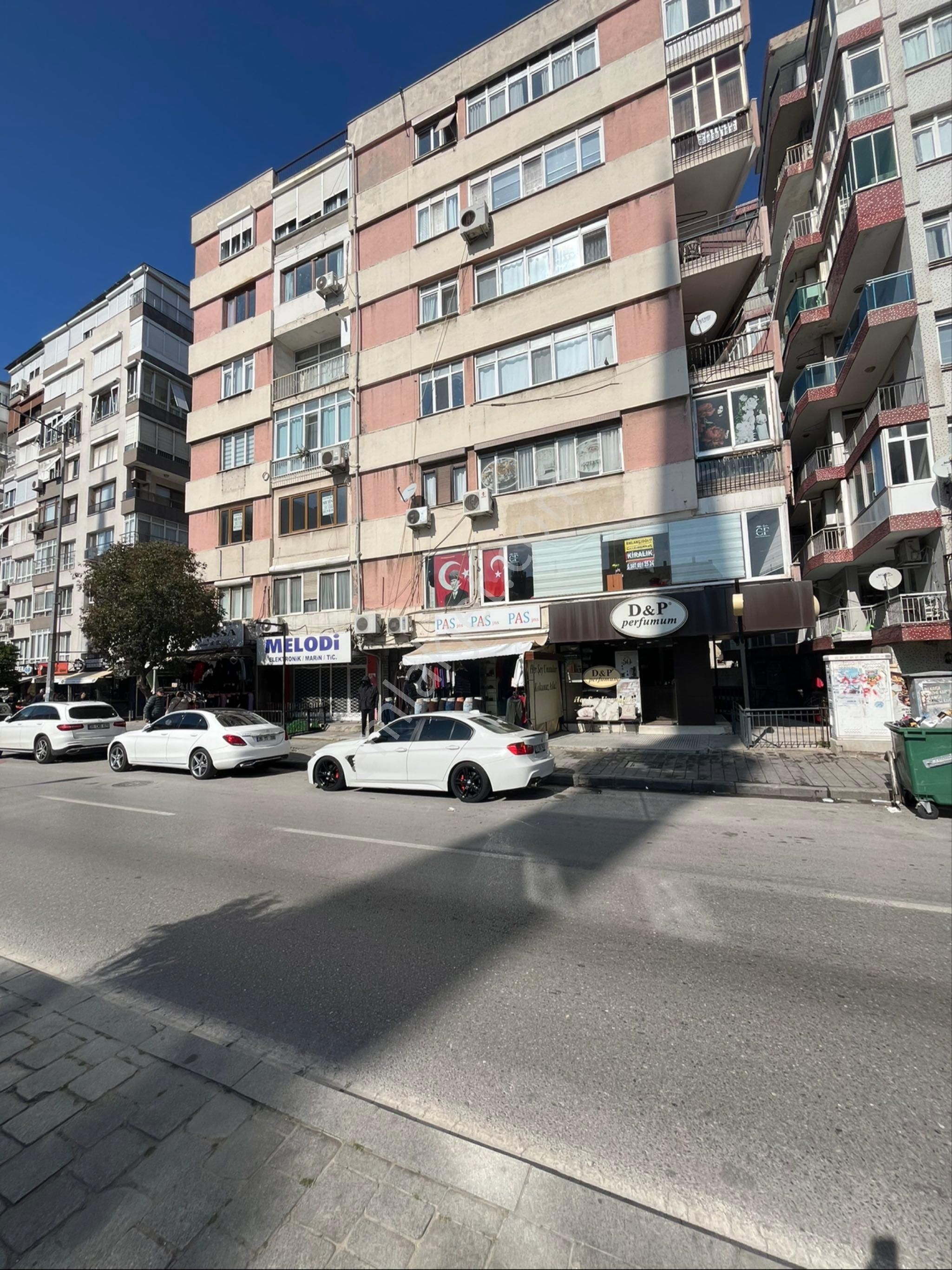 İzmir Konak Üçyol İnönü Caddesinde Kiralık Daire