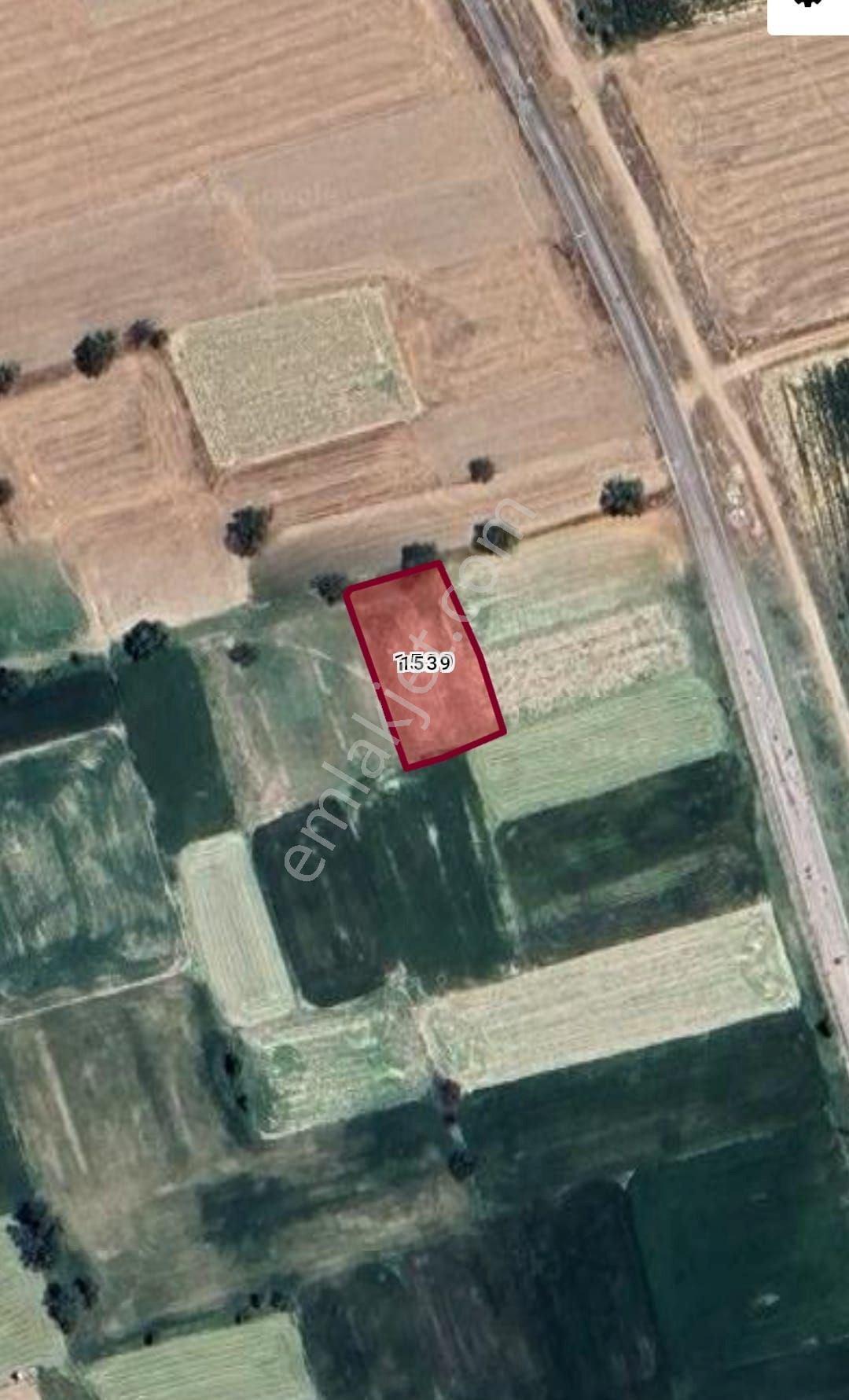 Isparta Merkez Bozanönü 880 M2 Yatırımlık Tarla