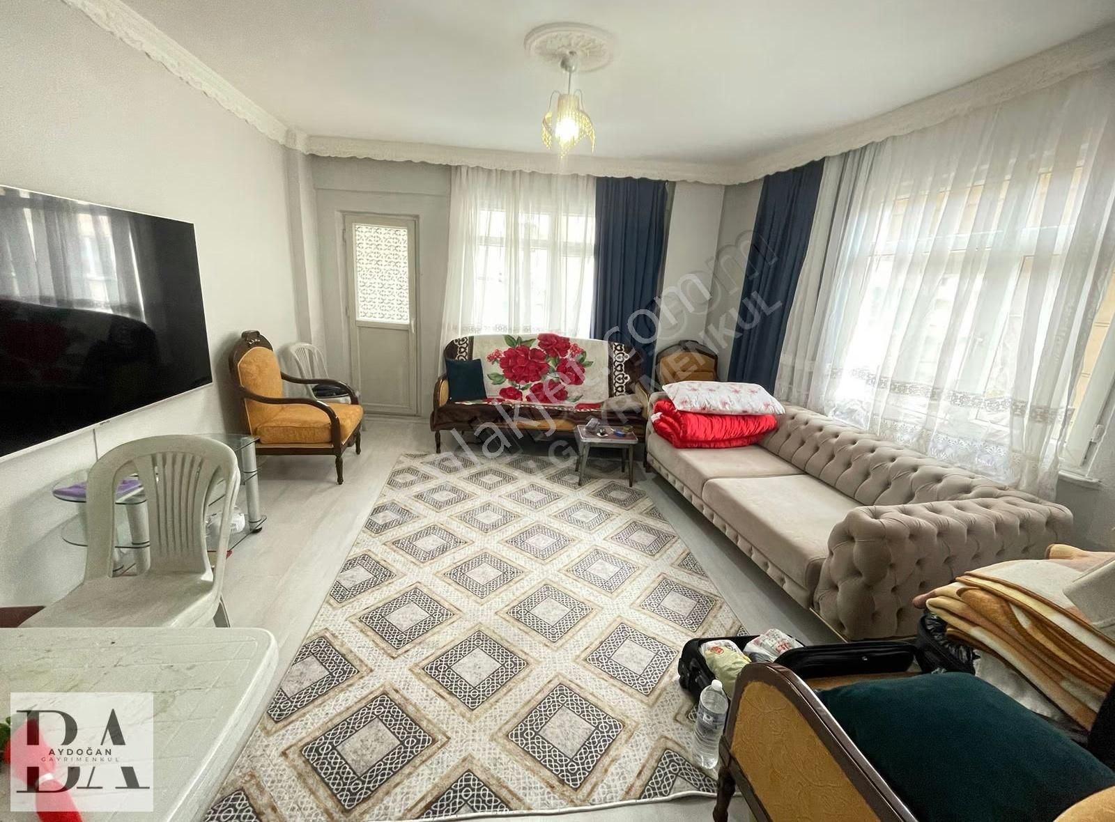 Aydoğan'dan Yunus Emre Mah Merkezi Balkonlu Satılık Daire