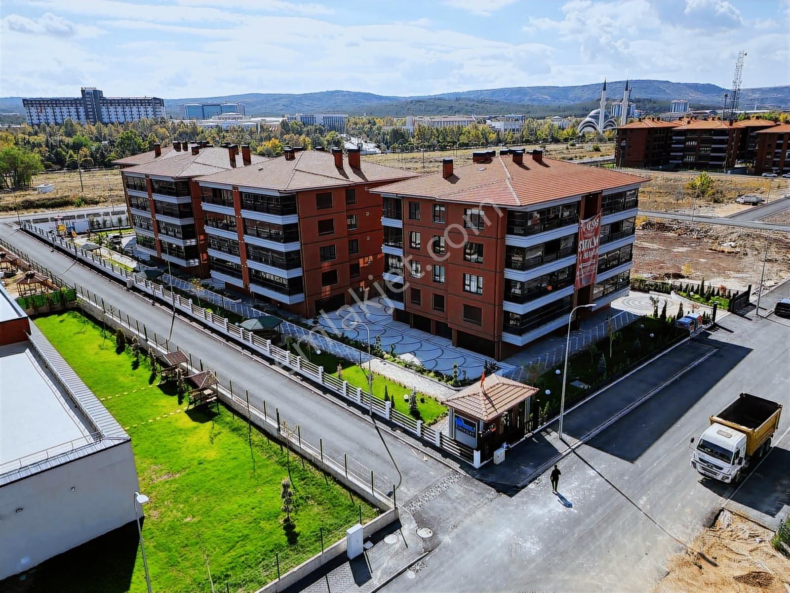 [vefa Koçhan'dan] Sümer Kızılyer'de Satılık Son 3 Daire