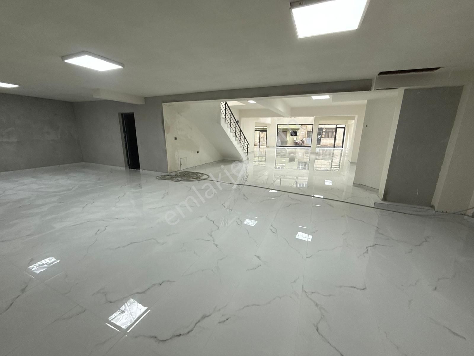 Cb Başrol'den Vakıfta Cadde Üzeri Kiralık Dükkan - Görsel 2