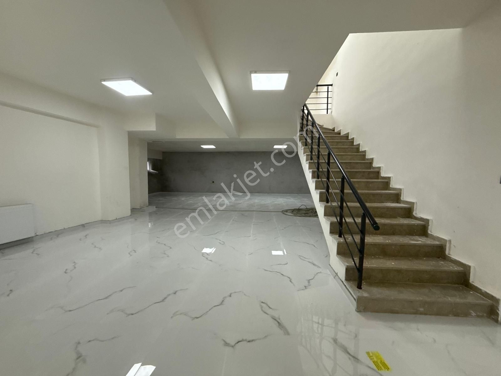 Cb Başrol'den Vakıfta Cadde Üzeri Kiralık Dükkan - Görsel 16