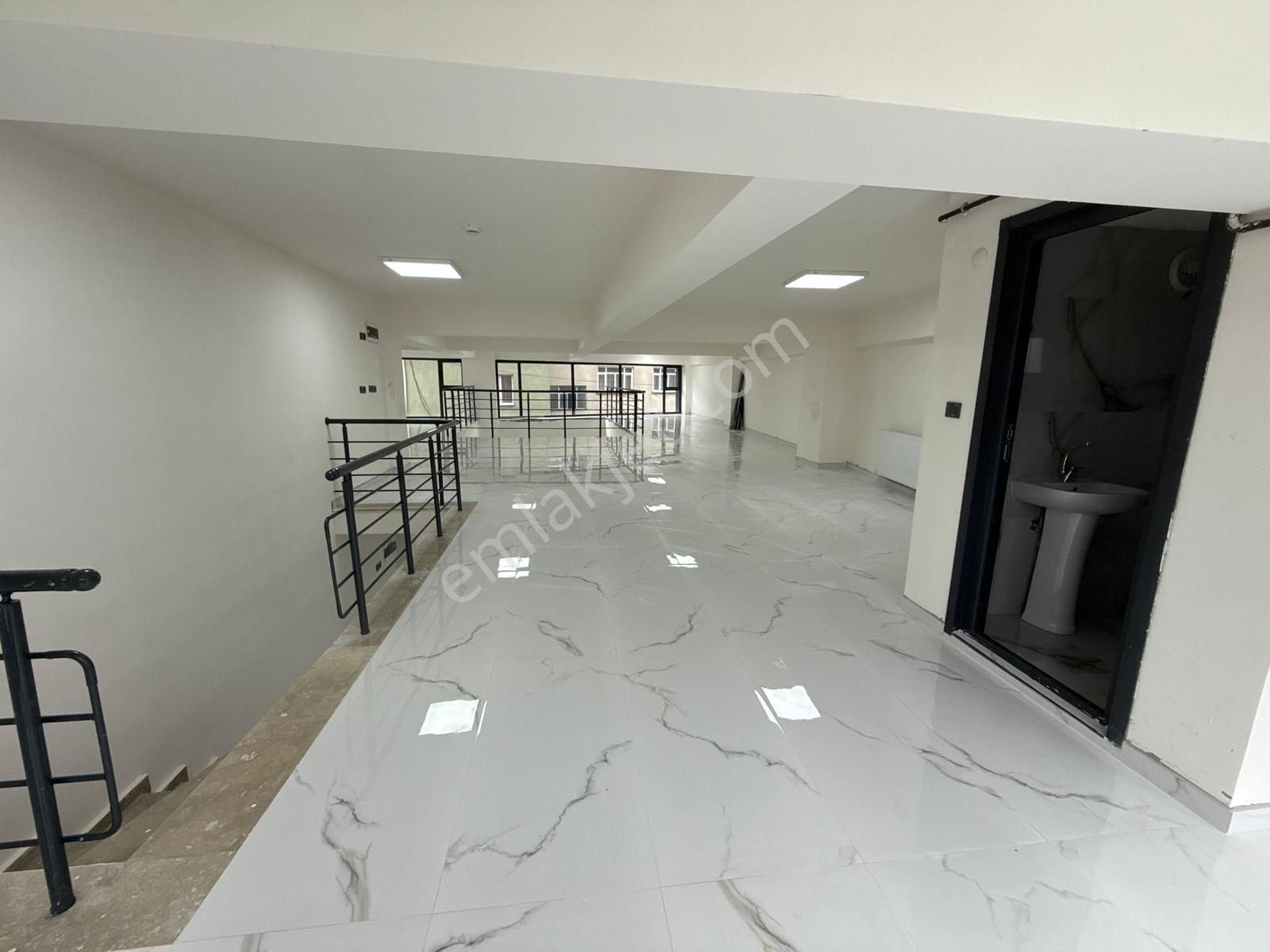 Cb Başrol'den Vakıfta Cadde Üzeri Kiralık Dükkan - Görsel 13