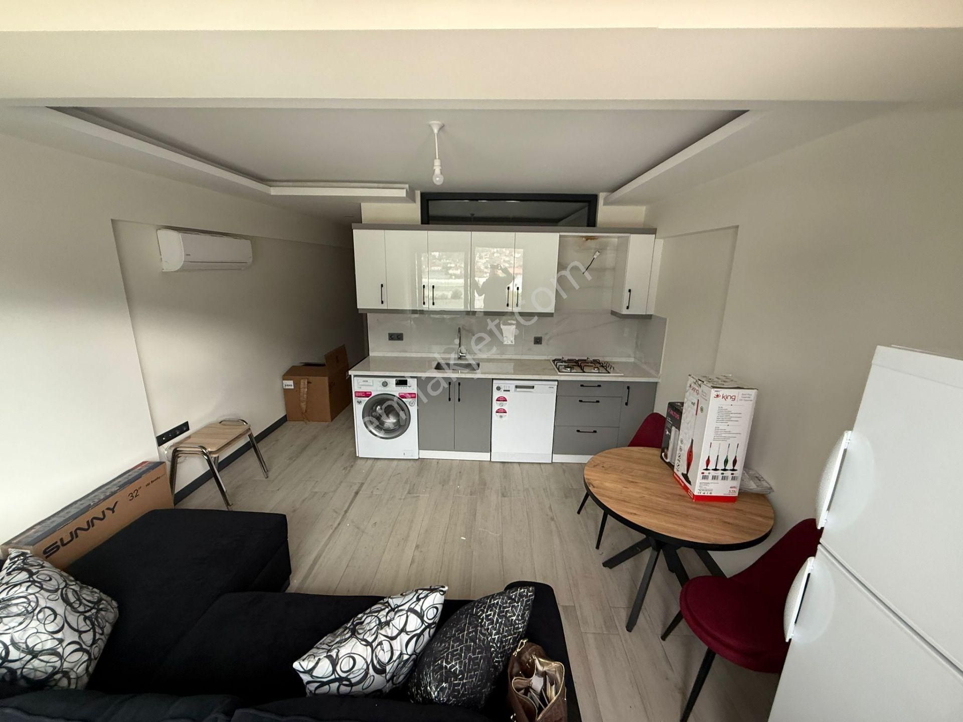 Goldhouse Dan Kiralık Esenköy De Asansörlü ,kameralı, Lüks ; İşletme Fakültesi Yakını 1+1 Daire - Görsel 2