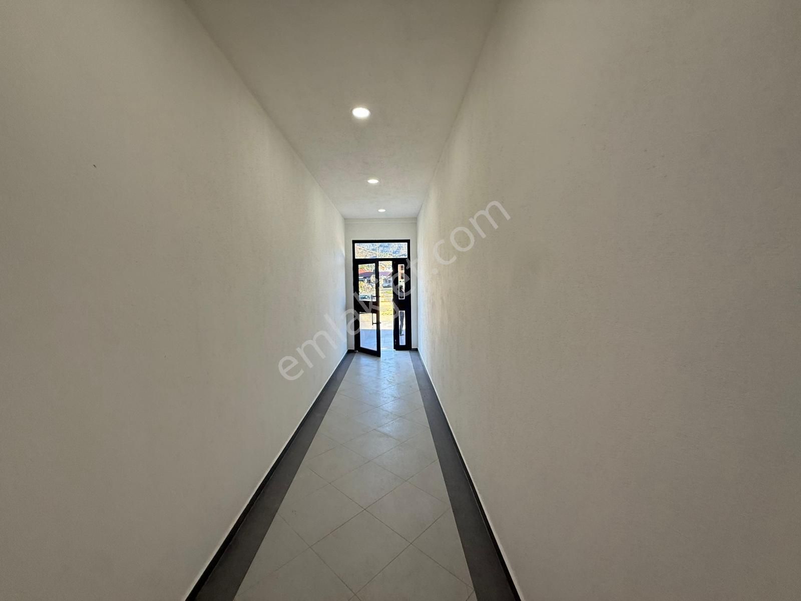Goldhouse Dan Kiralık Esenköy De Asansörlü ,kameralı, Lüks ; İşletme Fakültesi Yakını 1+1 Daire - Görsel 12