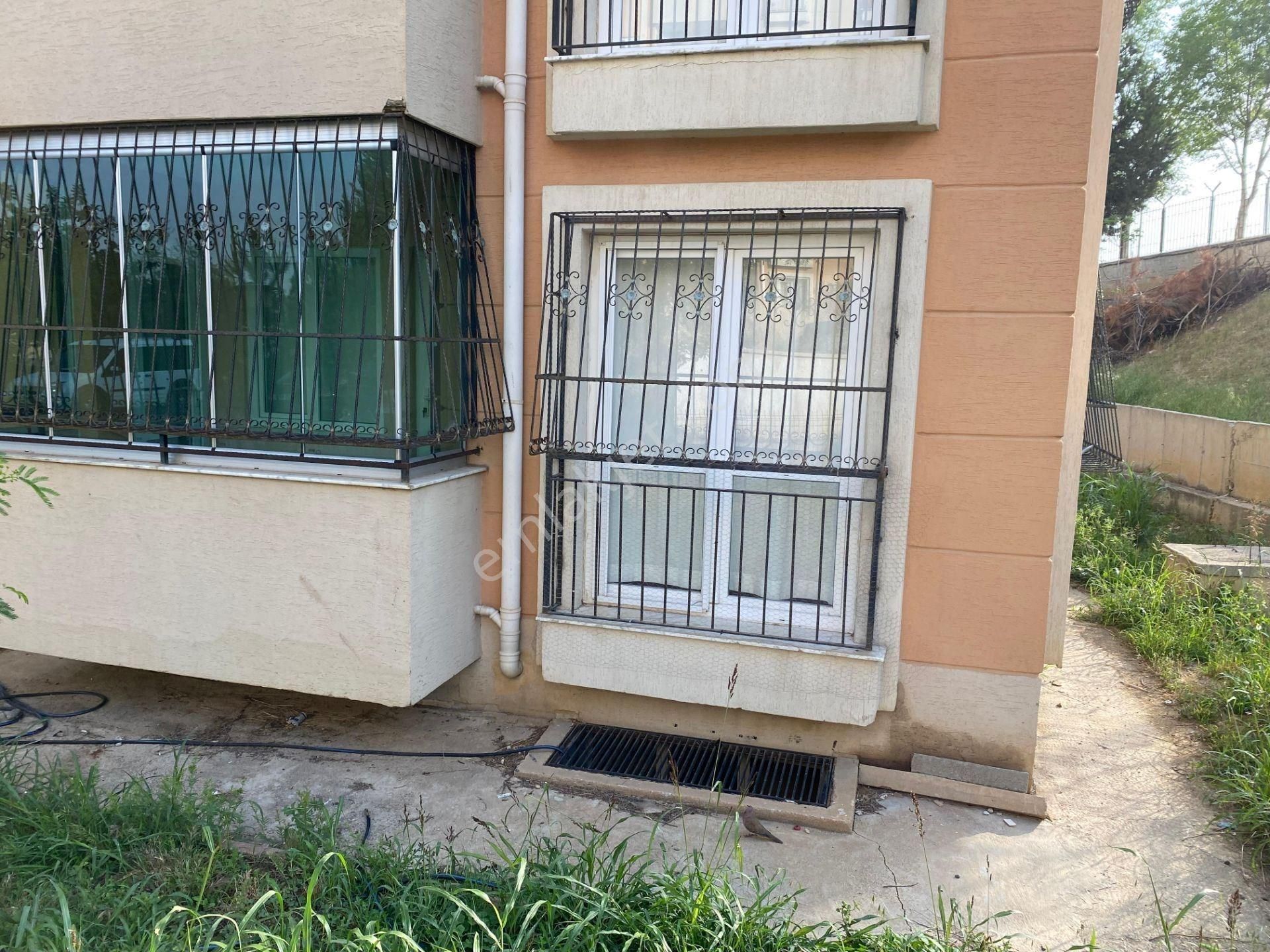 Berrin Nadir'den Doğa İçinde Yatay Mimari Bahçe Katı Kapalı Mutfak Site İçi 3+1 - Görsel 18