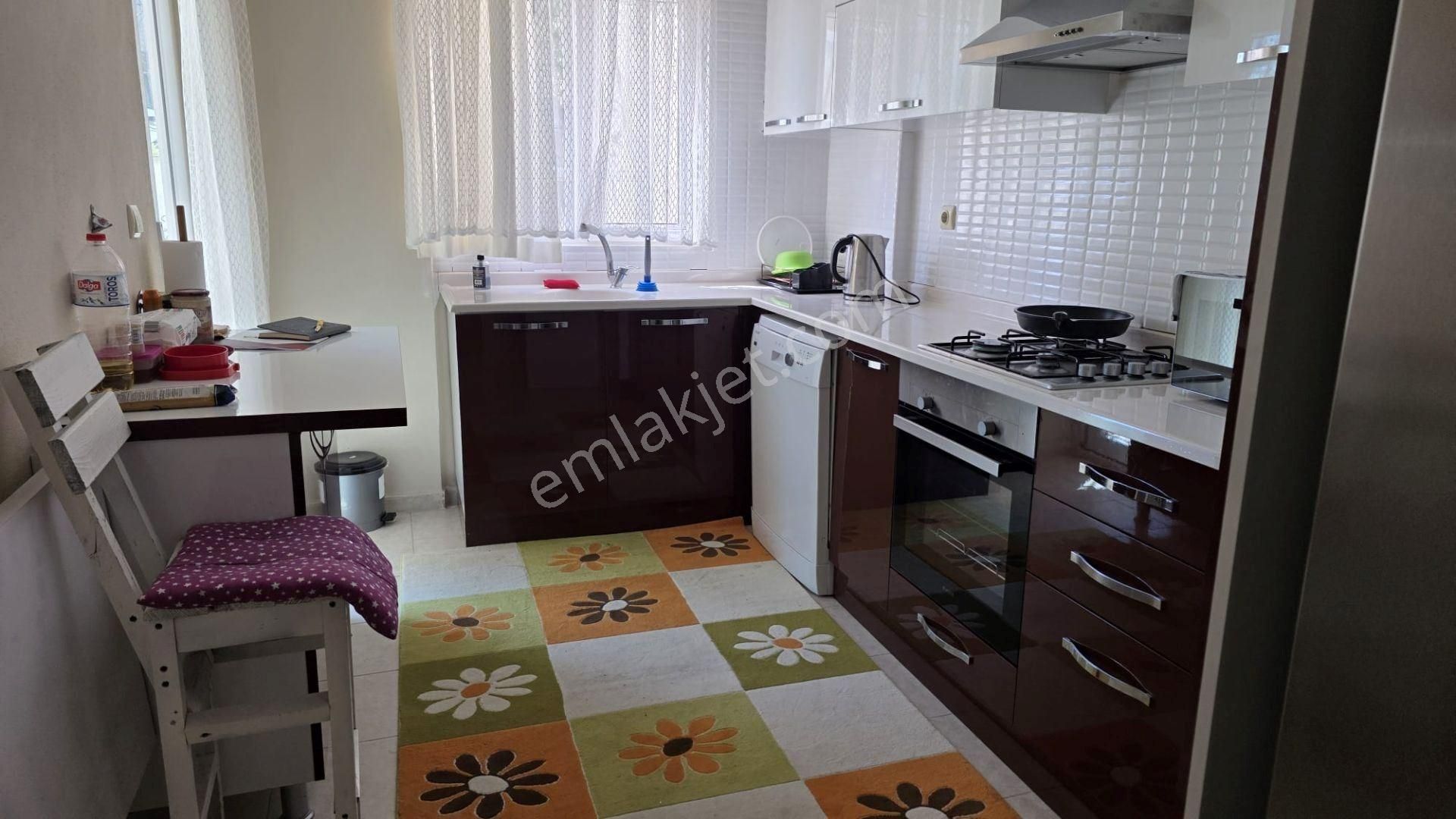 Berrin Nadir'den Doğa İçinde Yatay Mimari Bahçe Katı Kapalı Mutfak Site İçi 3+1 - Görsel 11