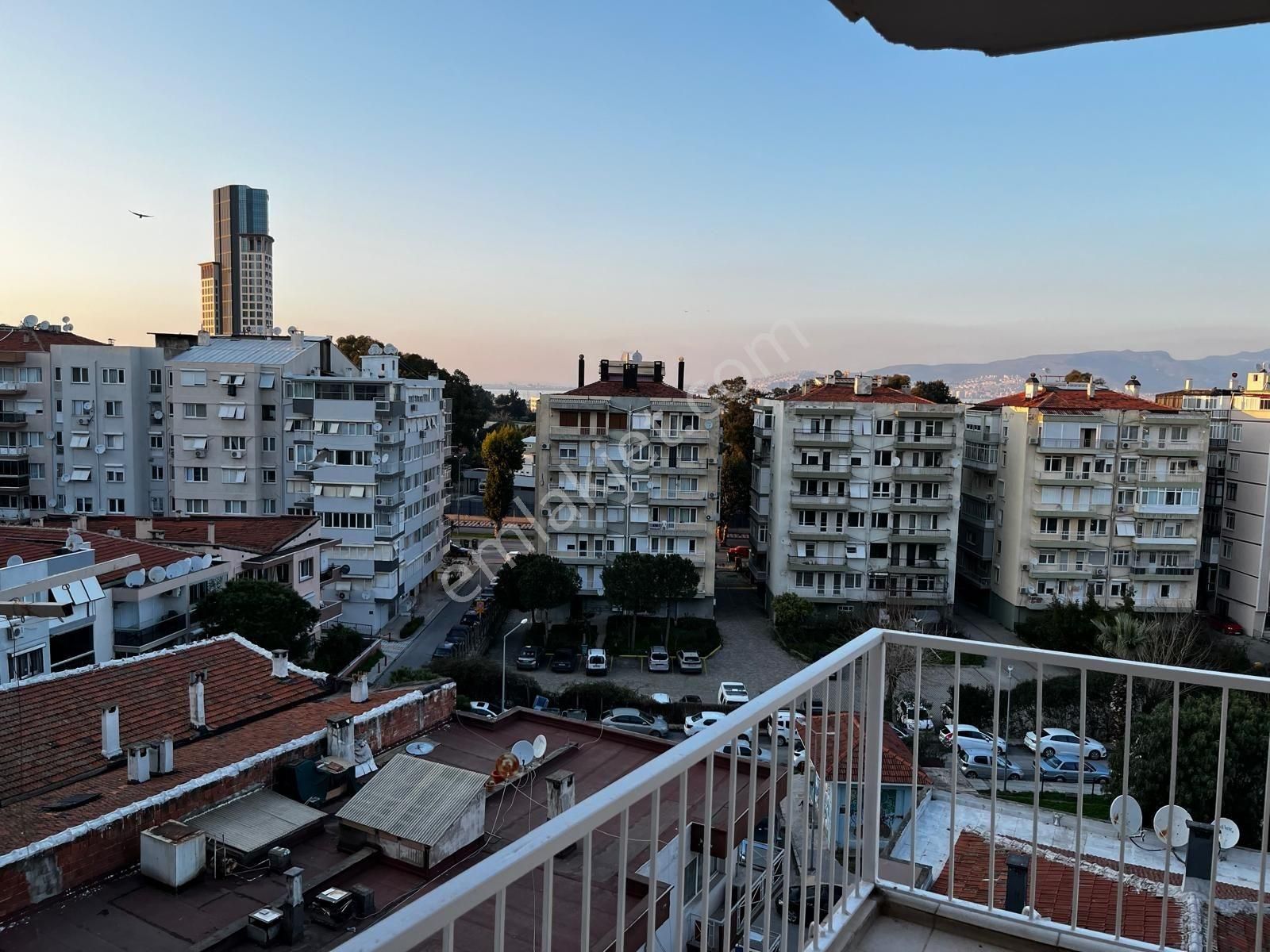 İnönü Caddesinde Eşyalı Kiralik - Görsel 11