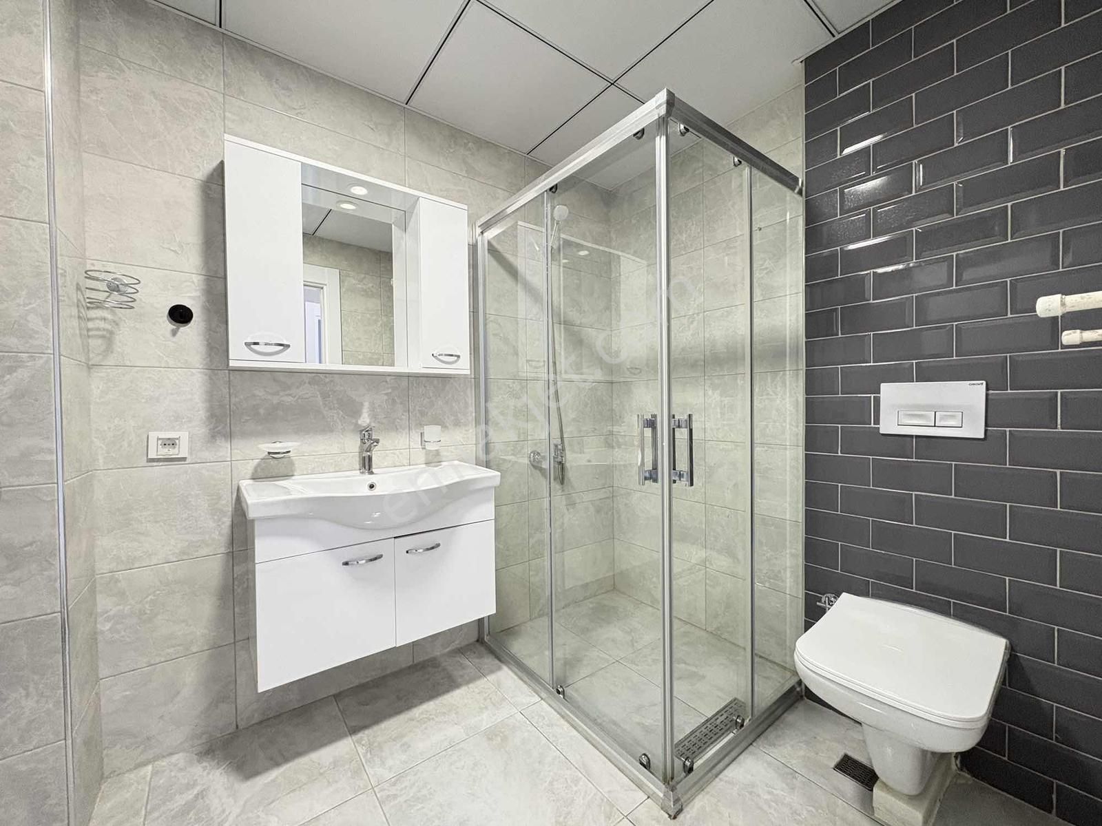 Fevzi Çakmak'ta Site İçi, Çok Geniş 3+1 Havuzlu Kiralık Daire - Görsel 9