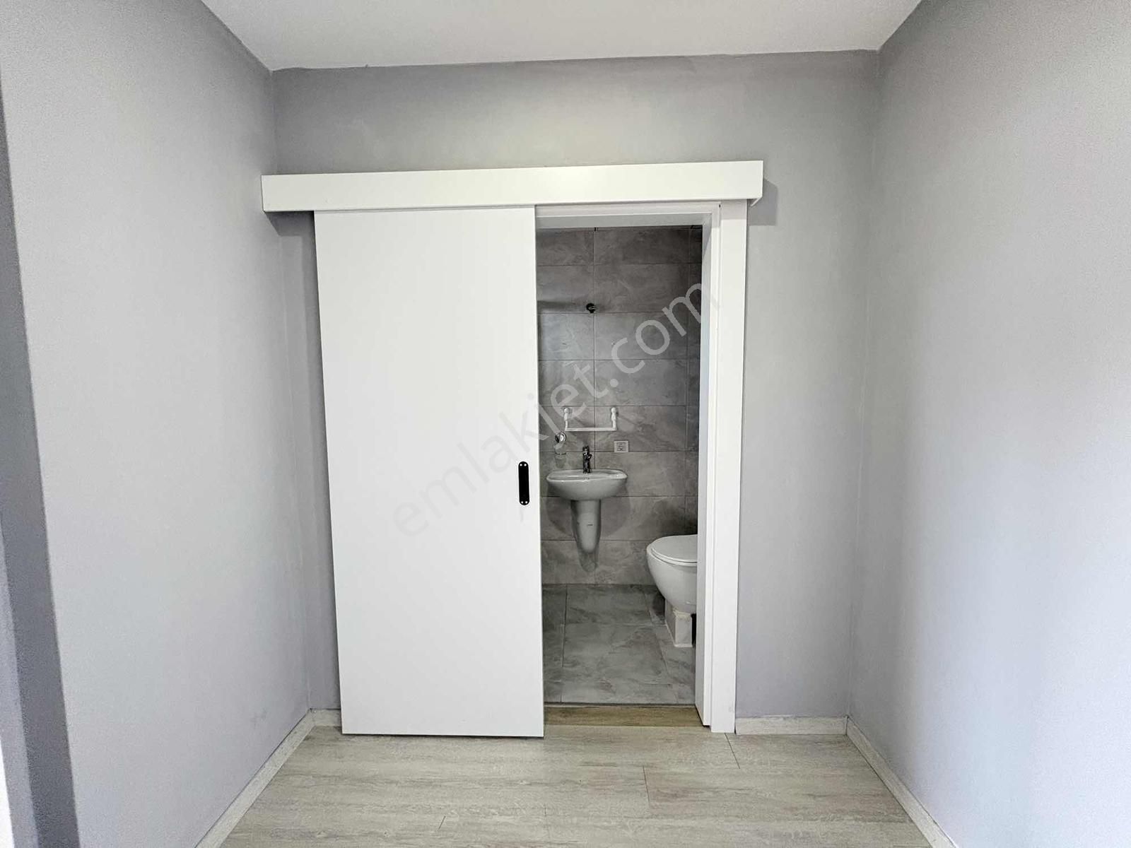 Fevzi Çakmak'ta Site İçi, Çok Geniş 3+1 Havuzlu Kiralık Daire - Görsel 22