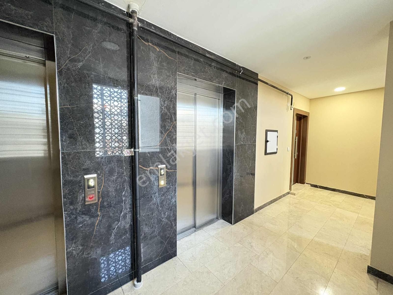 Fevzi Çakmak'ta Site İçi, Çok Geniş 3+1 Havuzlu Kiralık Daire - Görsel 10