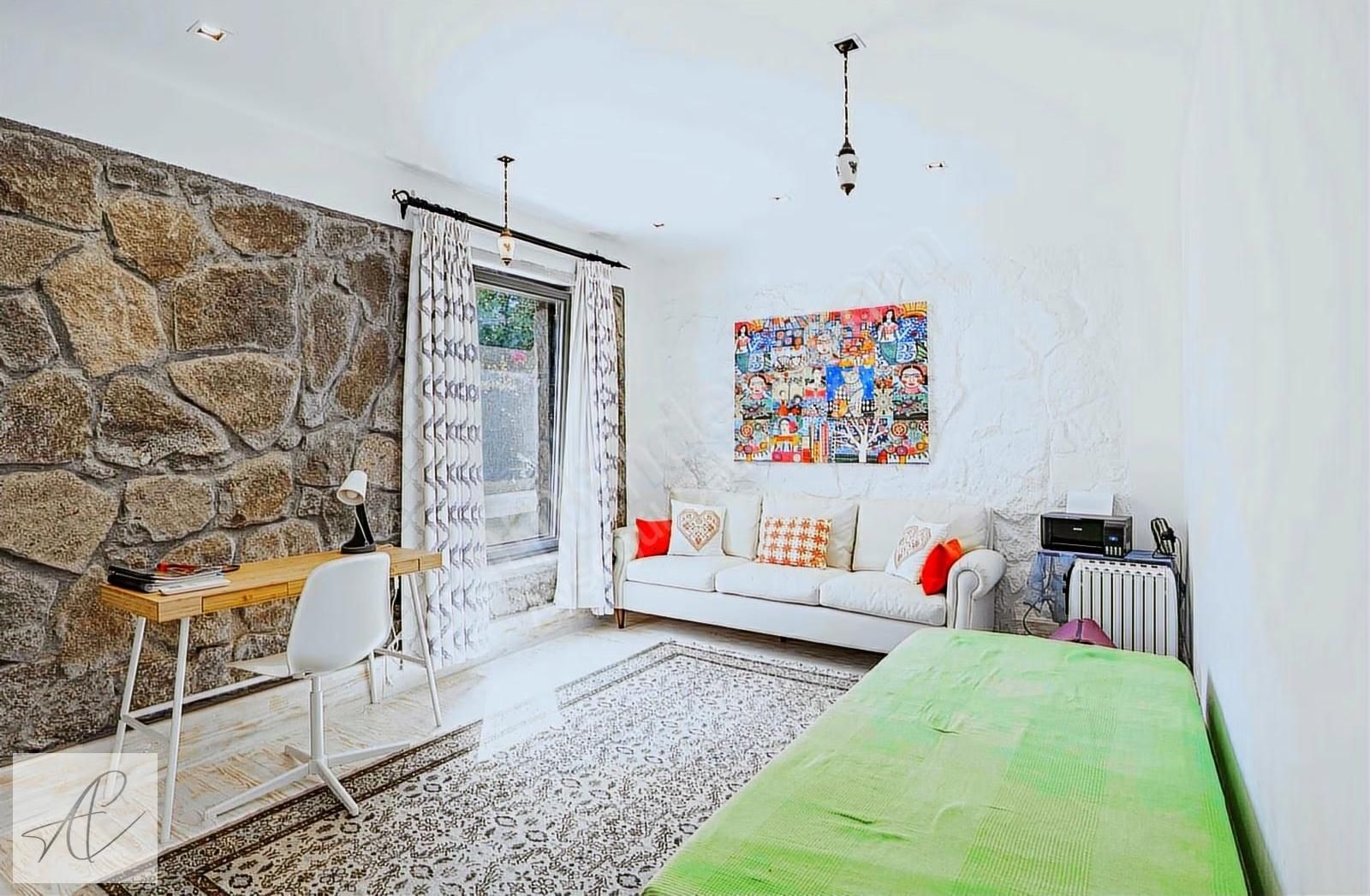 Akyarlar Karaincir'de, Denize Sıfır, Yazlık Taş Ev - Görsel 20