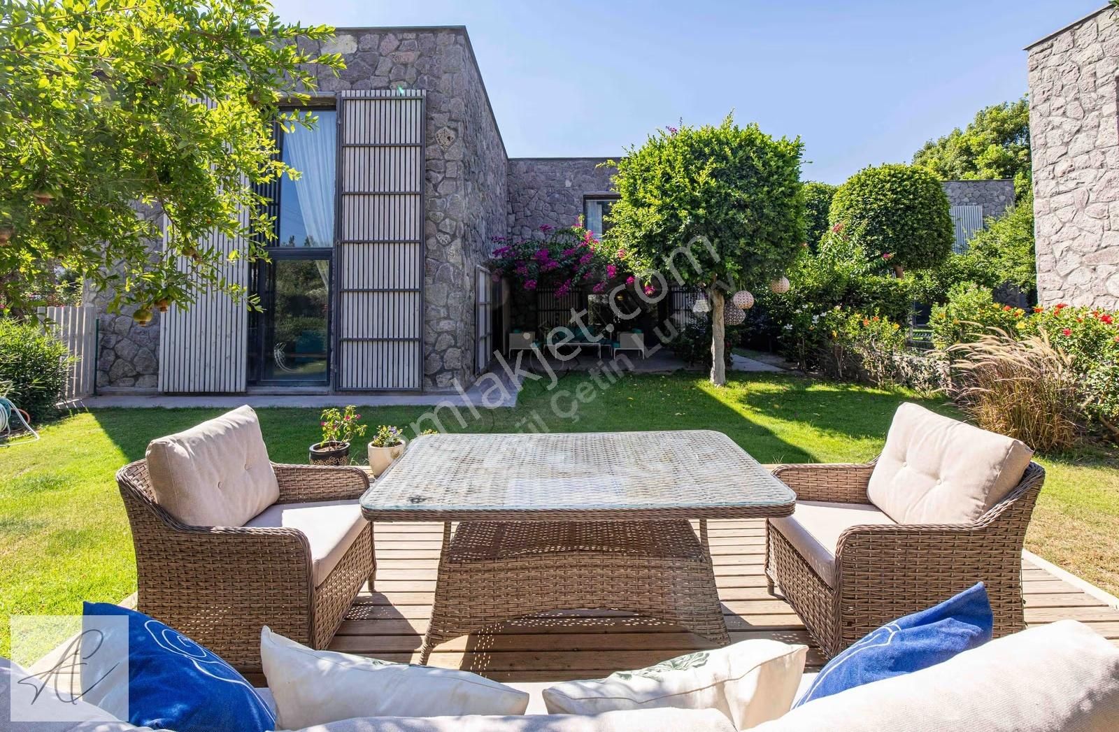 Akyarlar Karaincir'de, Denize Sıfır, Yazlık Taş Ev - Görsel 6