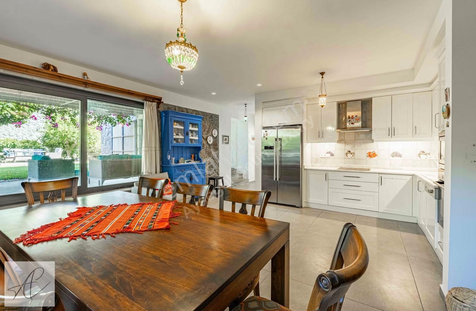 Akyarlar Karaincir'de, Denize Sıfır, Yazlık Taş Ev - Görsel 9