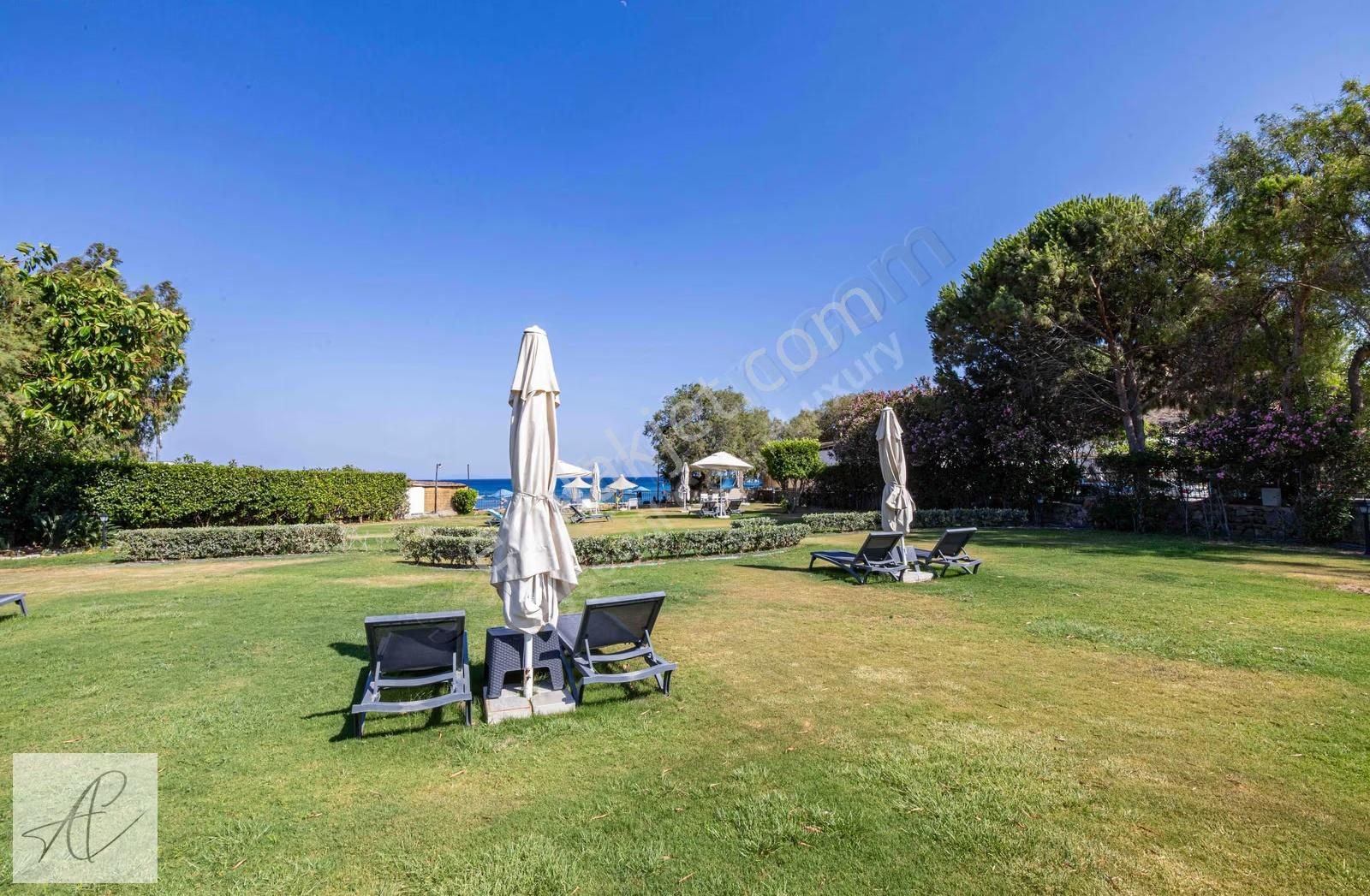 Akyarlar Karaincir'de, Denize Sıfır, Yazlık Taş Ev - Görsel 11