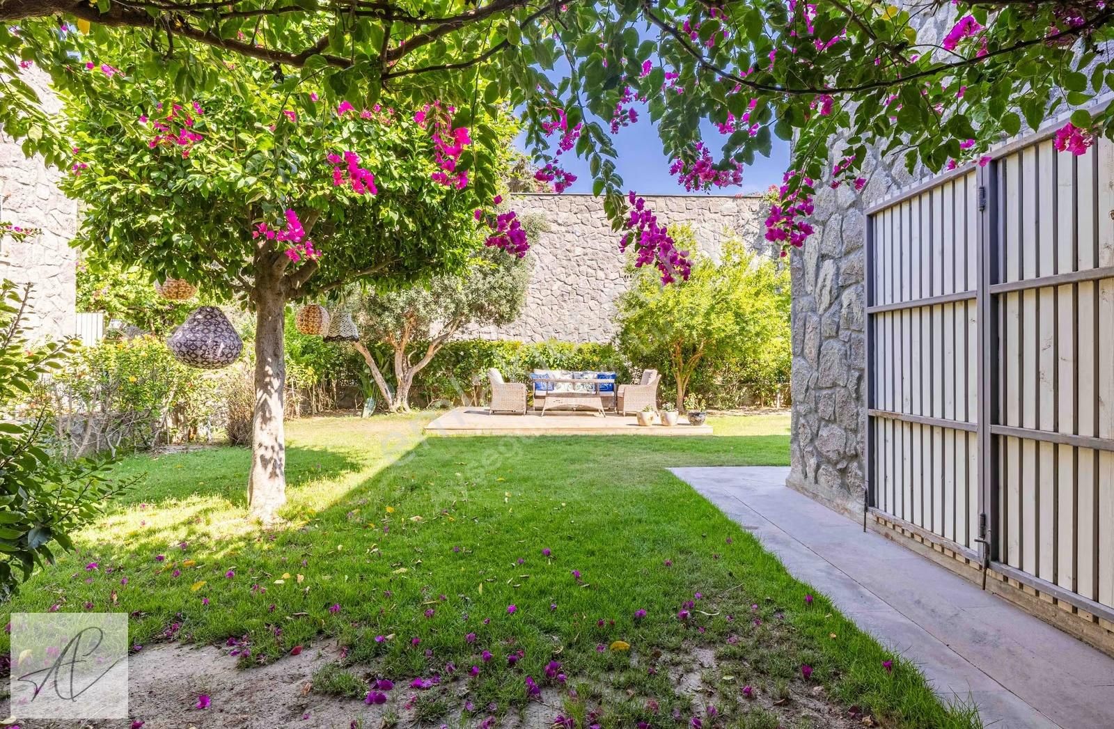 Akyarlar Karaincir'de, Denize Sıfır, Yazlık Taş Ev - Görsel 3