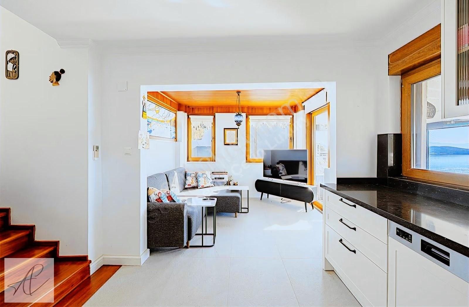 Bitez, Aktur, C Mahallesi Alangülü'nde, Tamamen Yenilenmiş Villa - Görsel 13