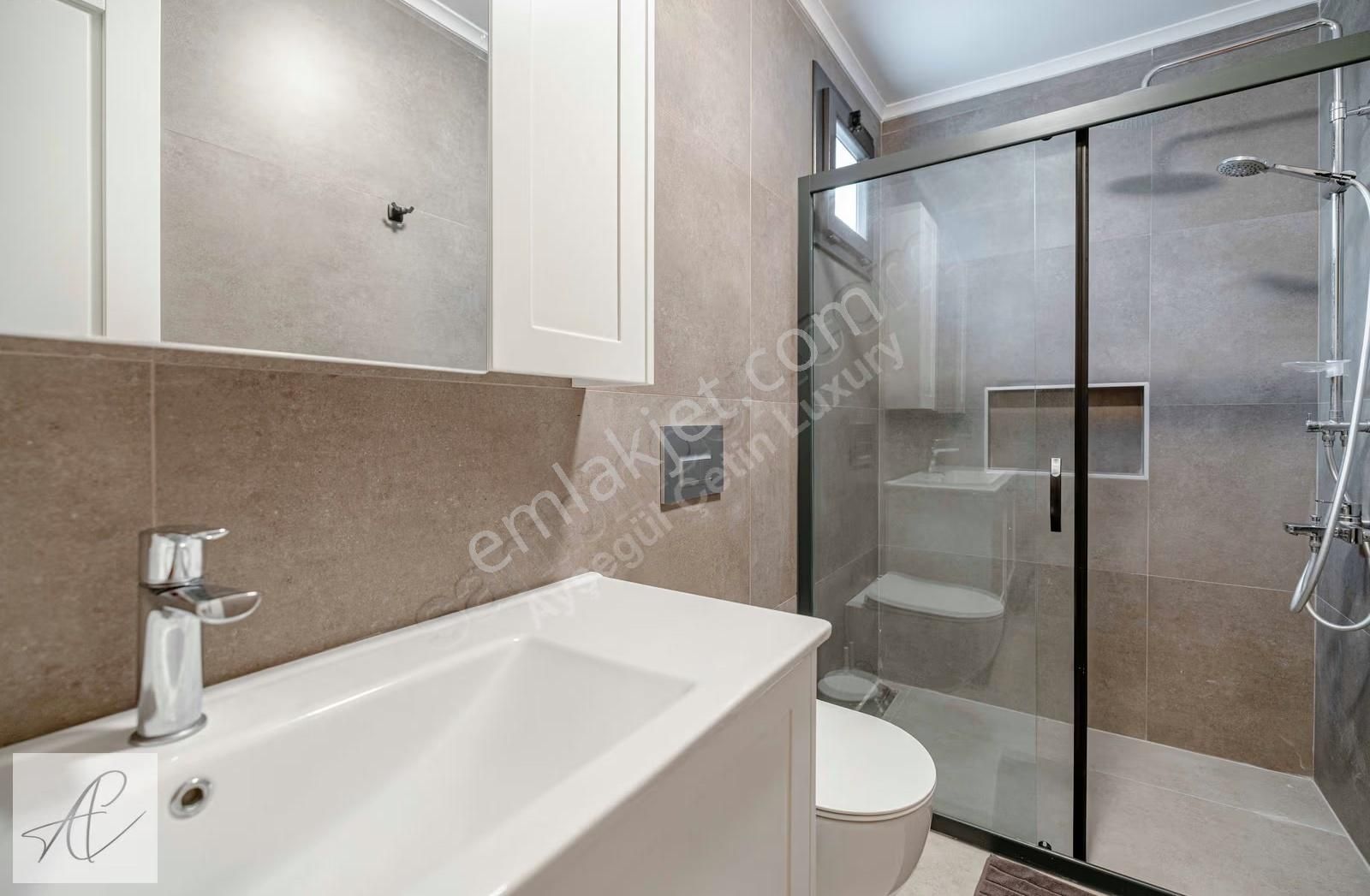 Bitez, Aktur, C Mahallesi Alangülü'nde, Tamamen Yenilenmiş Villa - Görsel 9