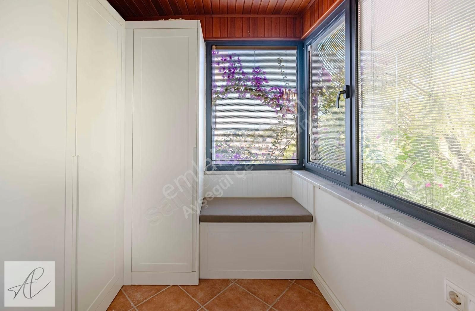 Bitez, Aktur, C Mahallesi Alangülü'nde, Tamamen Yenilenmiş Villa - Görsel 12