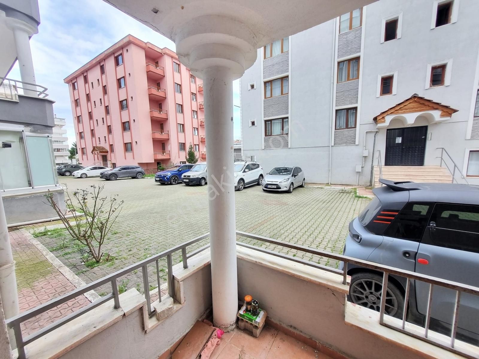 Güzelyalı Siteler Mah. Site İçinde Eşyalı Satılık 1+1 Daire - Görsel 14