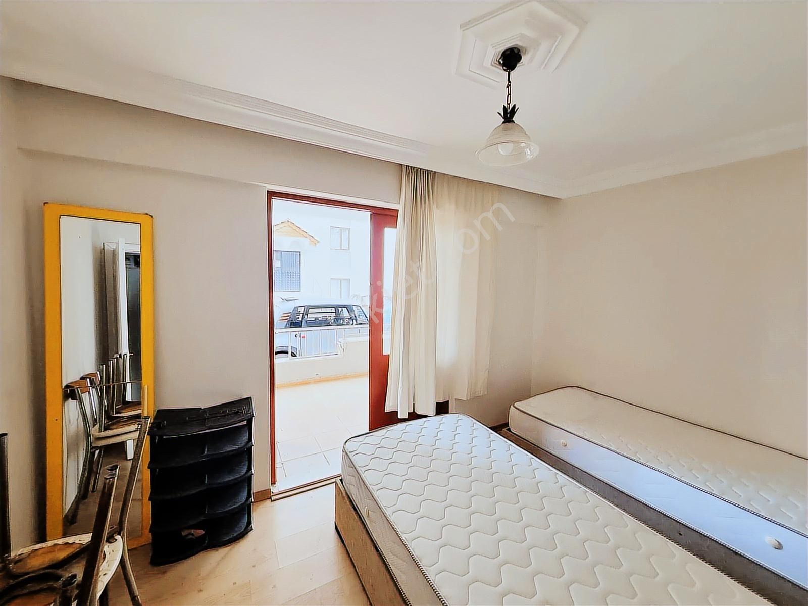 Güzelyalı Siteler Mah. Site İçinde Eşyalı Satılık 1+1 Daire - Görsel 8