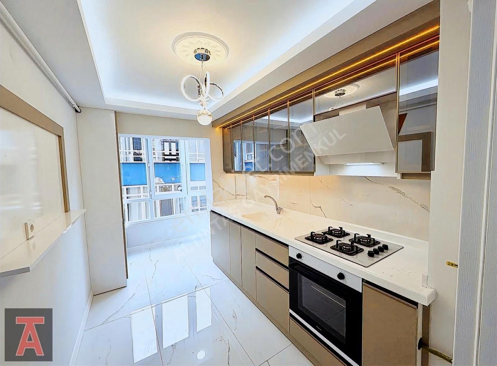 Elvan Mah'de Ara Katta Ultra Lüx Yapılı Cadde Üzeri 3+1 - Görsel 19