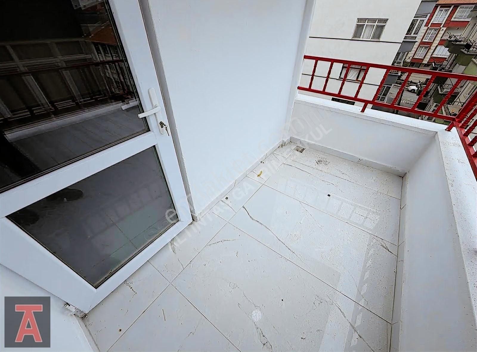 Elvan Mah'de Ara Katta Ultra Lüx Yapılı Cadde Üzeri 3+1 - Görsel 24