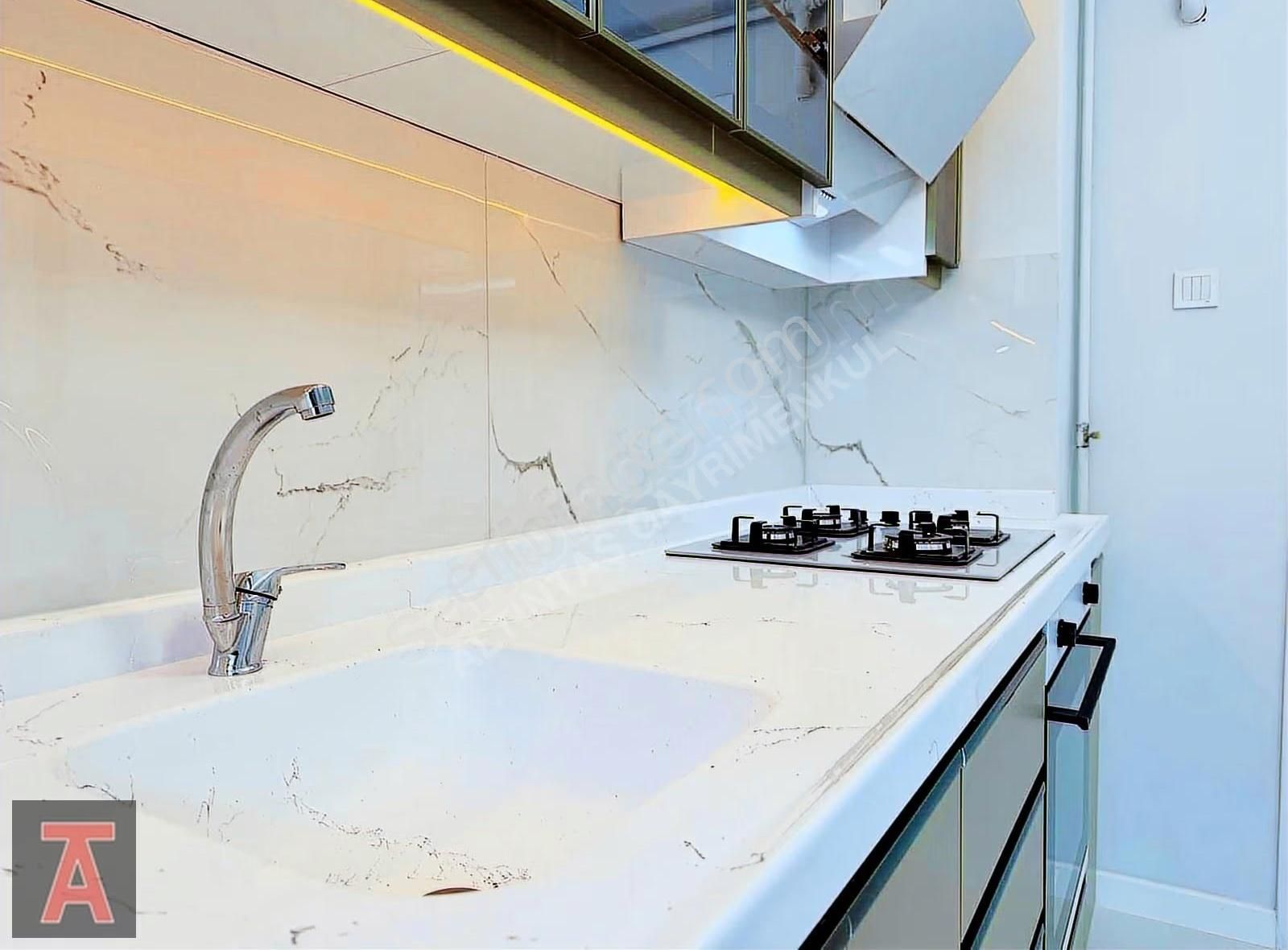 Elvan Mah'de Ara Katta Ultra Lüx Yapılı Cadde Üzeri 3+1 - Görsel 21