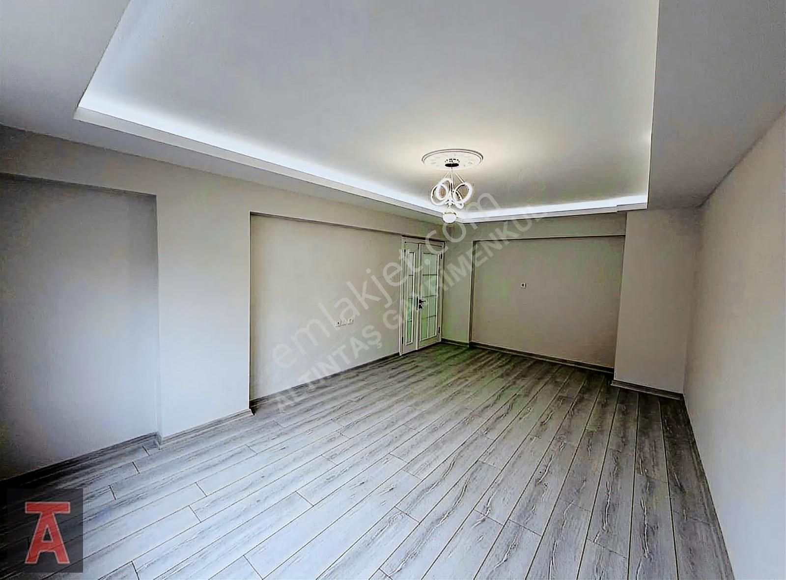 Elvan Mah'de Ara Katta Ultra Lüx Yapılı Cadde Üzeri 3+1 - Görsel 18