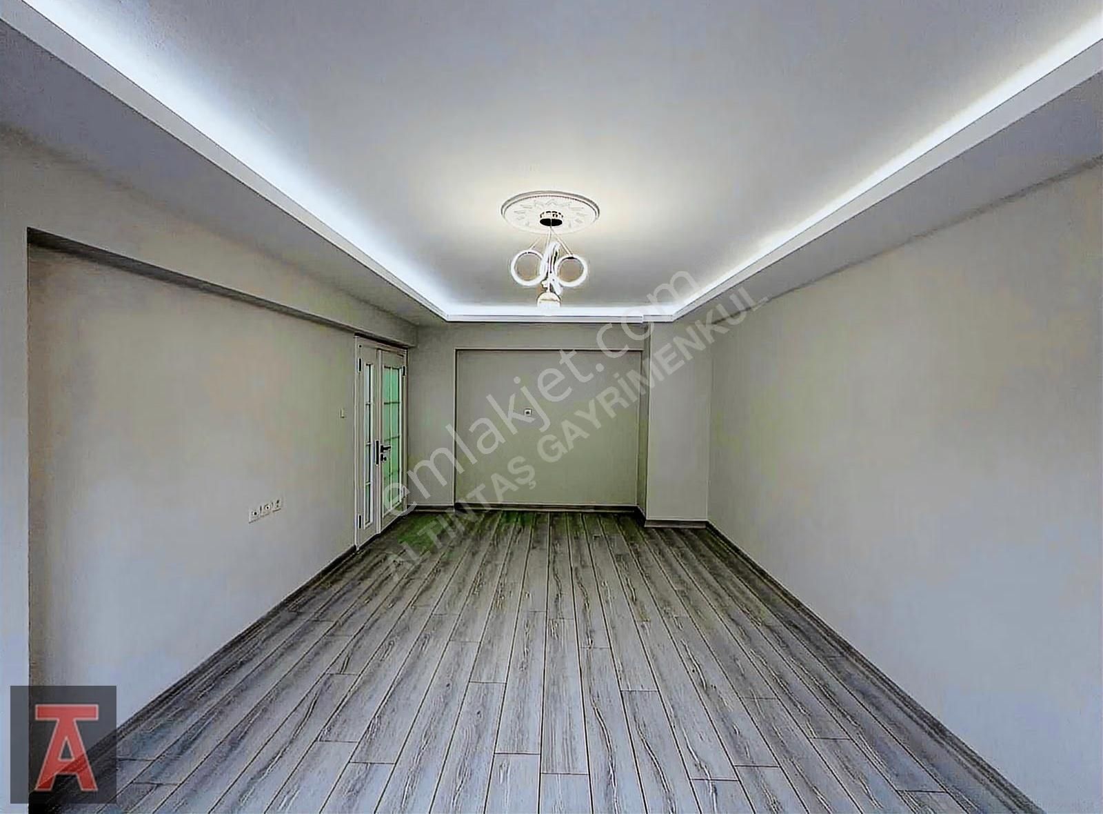 Elvan Mah'de Ara Katta Ultra Lüx Yapılı Cadde Üzeri 3+1 - Görsel 23