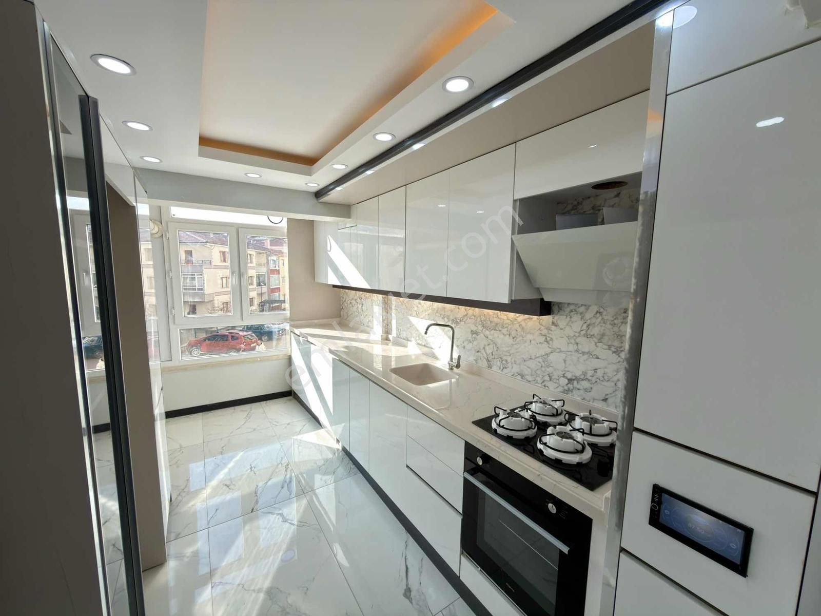 Eviva'dan Alsancak Mah. Ultra Lux Yapılı Asansörlü Satılık Daire