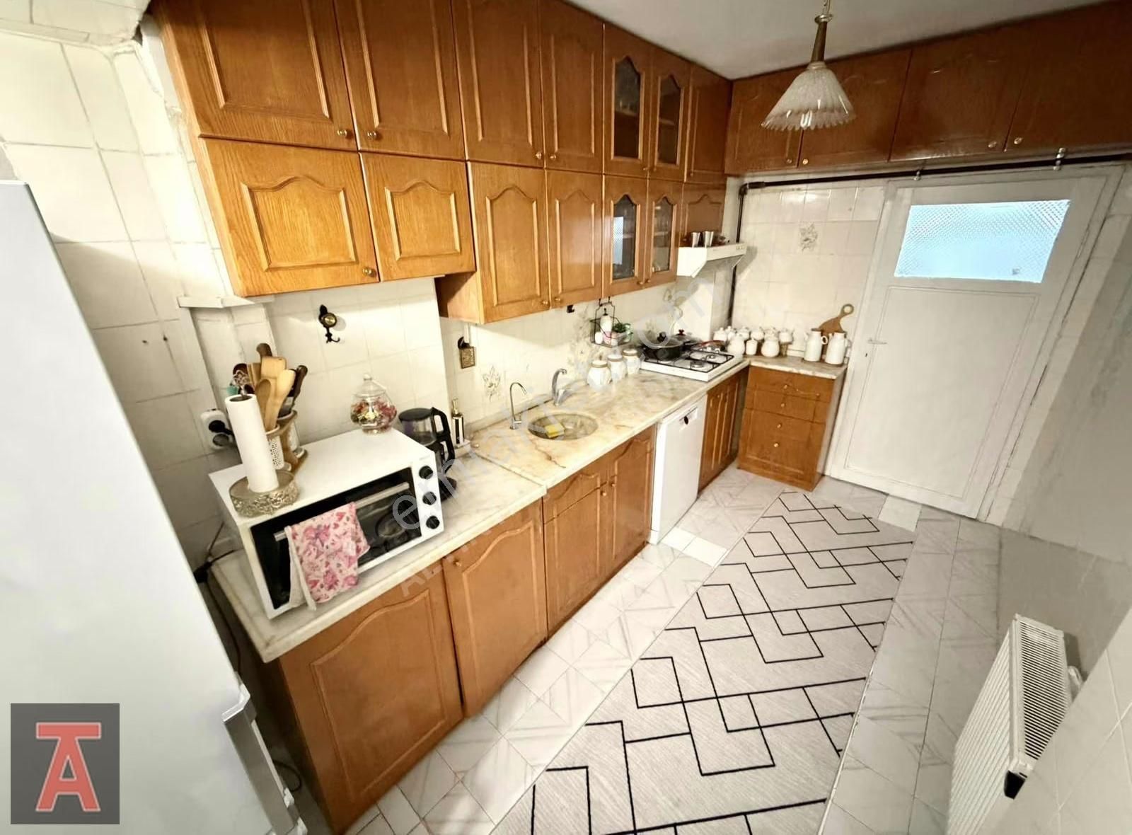 Etimesgut Merkezde Köşe Bina Cadde Üzeri Ara Kat Ön Cephe 3+1 - Görsel 3