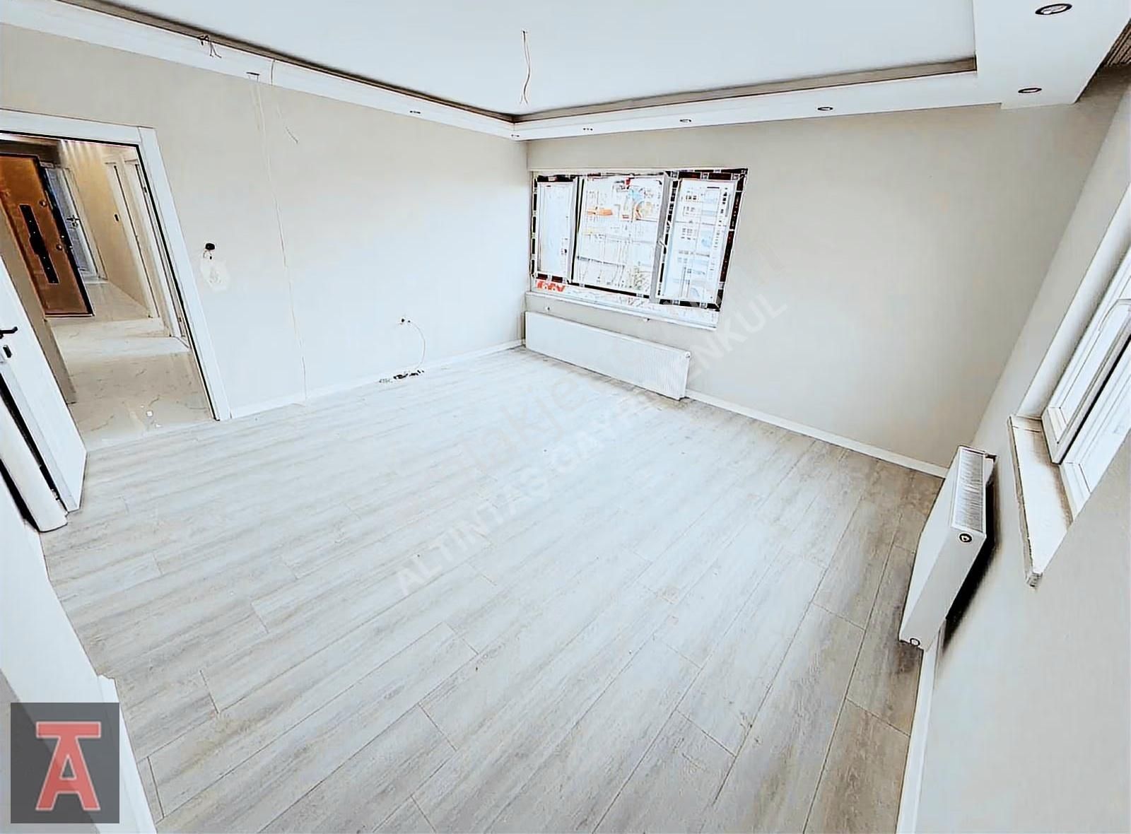 Süvari Mahallesi Cadde Üzerinde Kök Tapu Ara Kat Lüx Yapılı 3+1 - Görsel 2