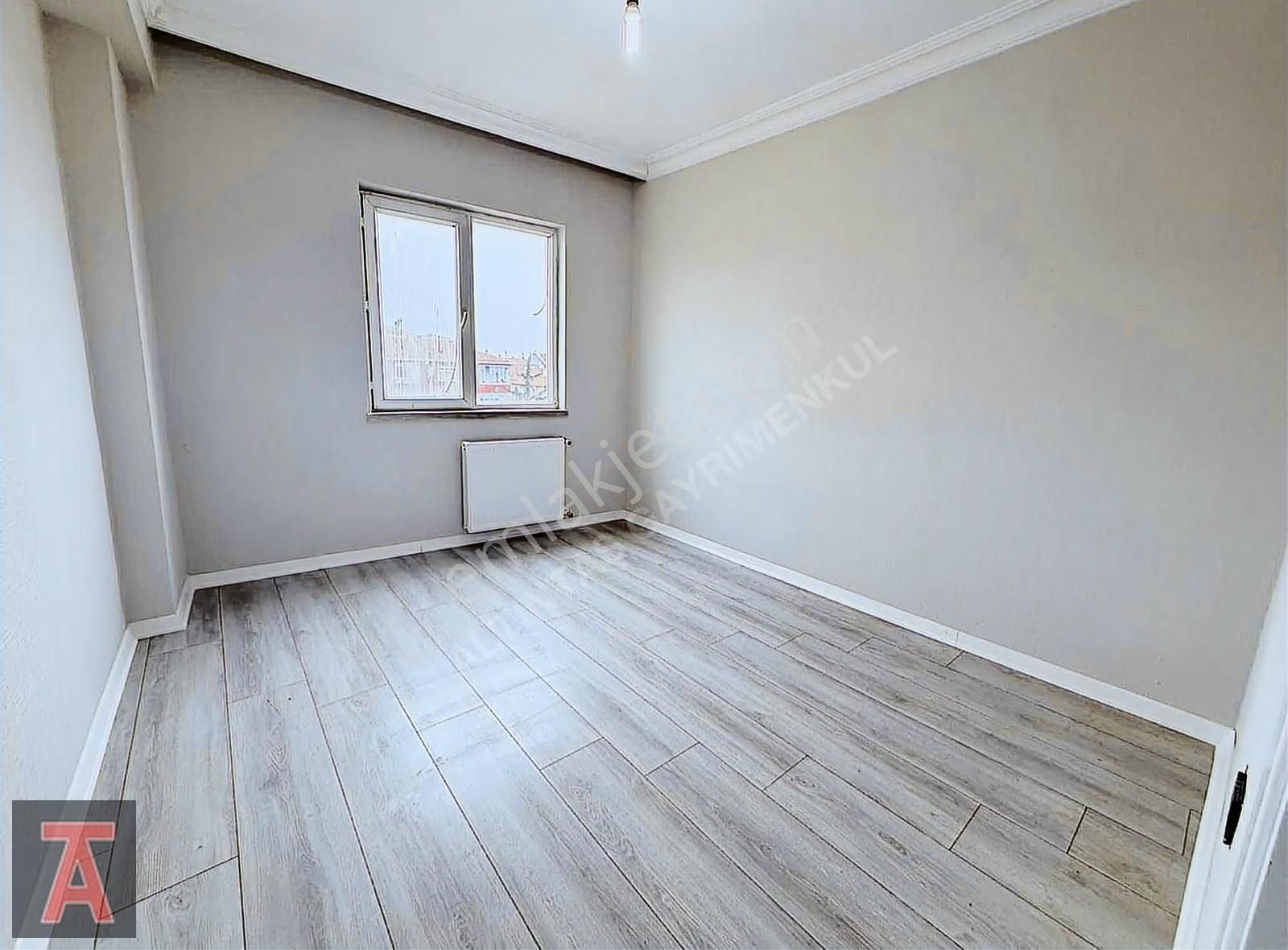 Süvari Mahallesi Cadde Üzerinde Kök Tapu Ara Kat Lüx Yapılı 3+1