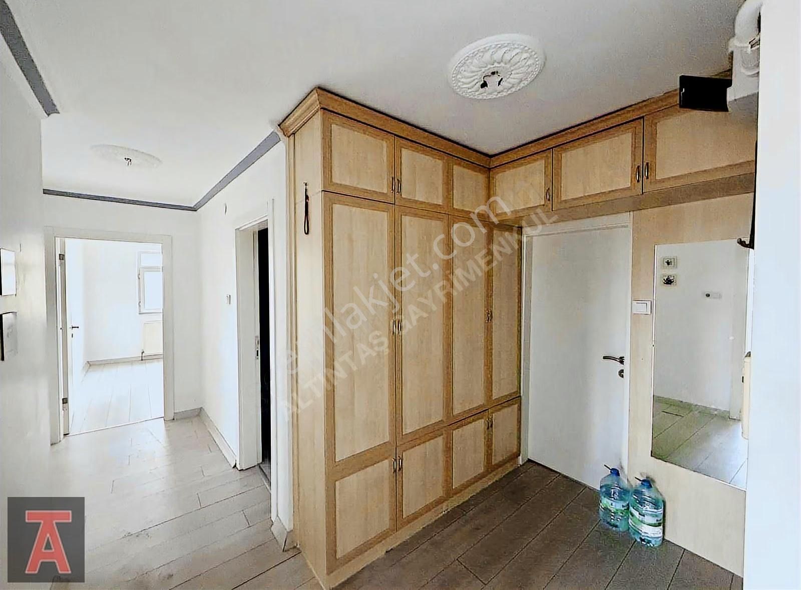 30 Ağustos Mah'de Ara Katta Yatırıma Oturuma Uygun 3+1 - Görsel 27