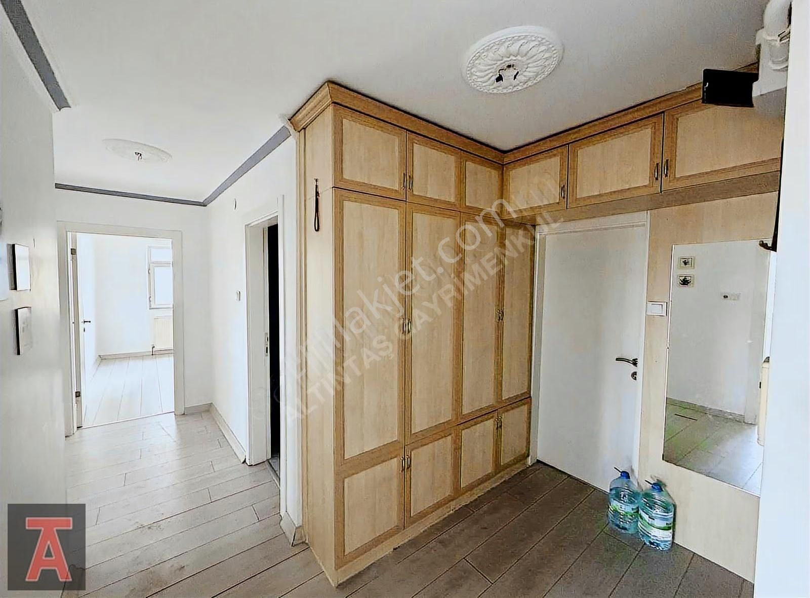 30 Ağustos Mah'de Ara Katta Yatırıma Oturuma Uygun 3+1 - Görsel 6