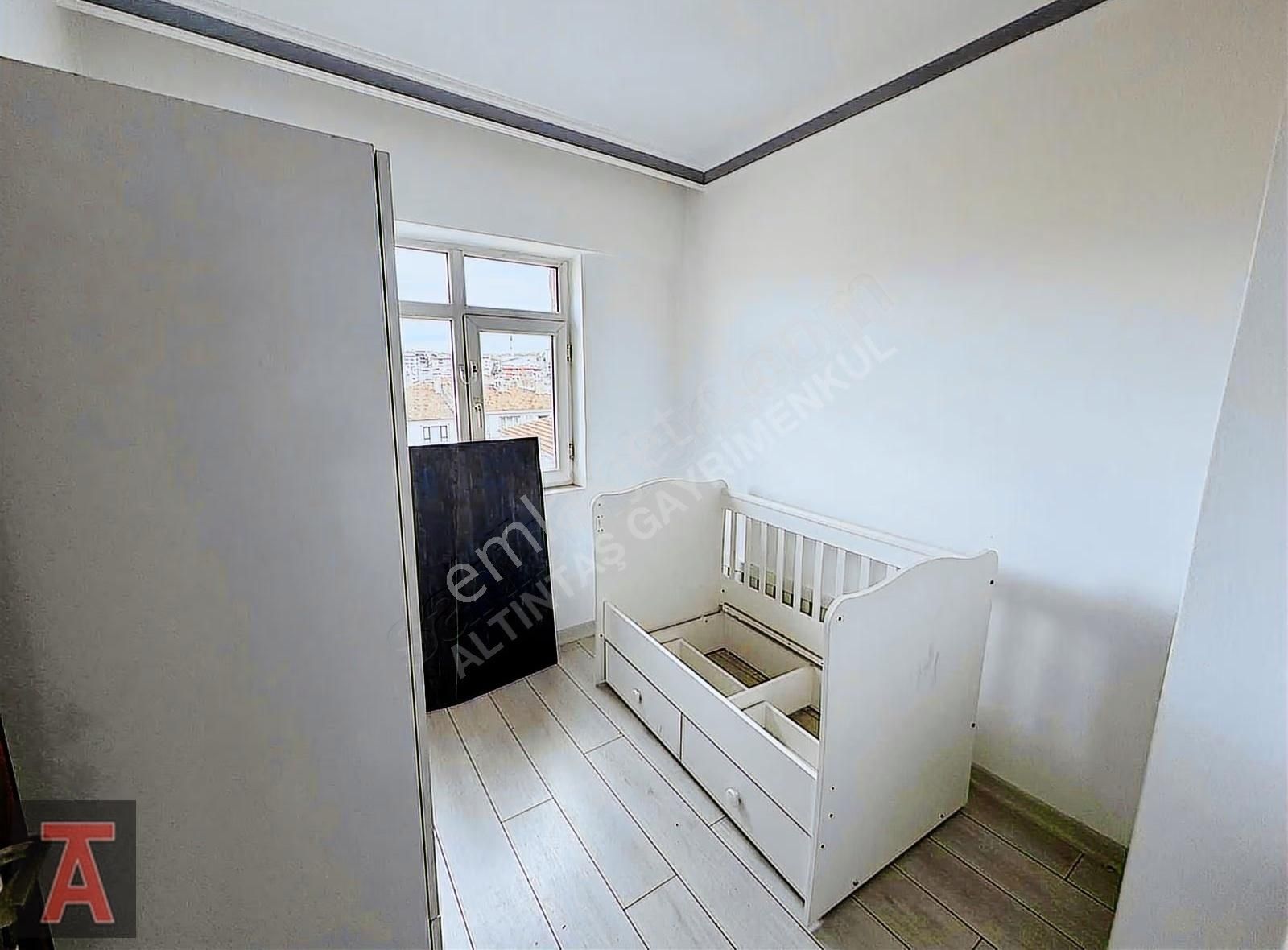 30 Ağustos Mah'de Ara Katta Yatırıma Oturuma Uygun 3+1 - Görsel 7